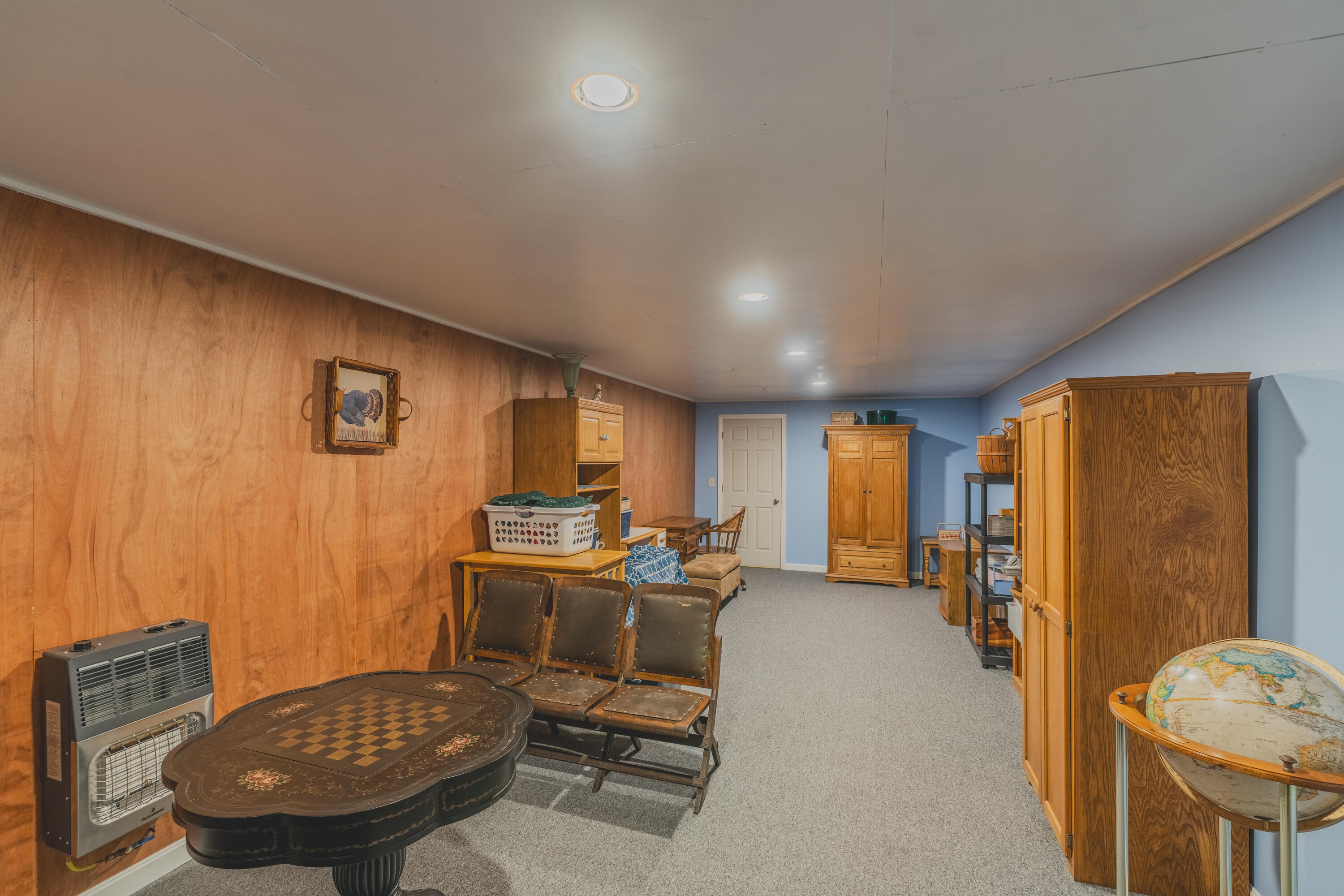 341 White Road