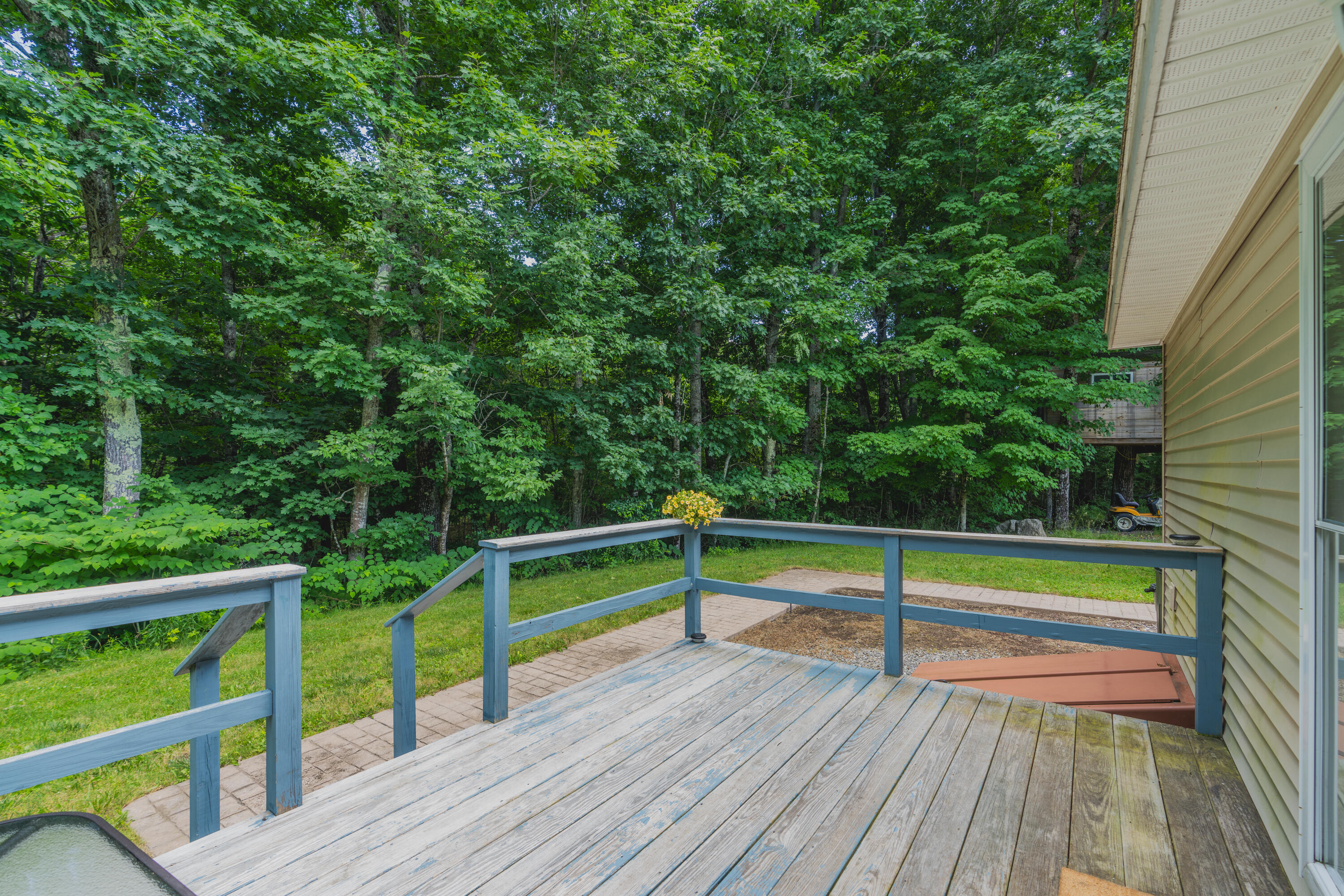 341 White Road