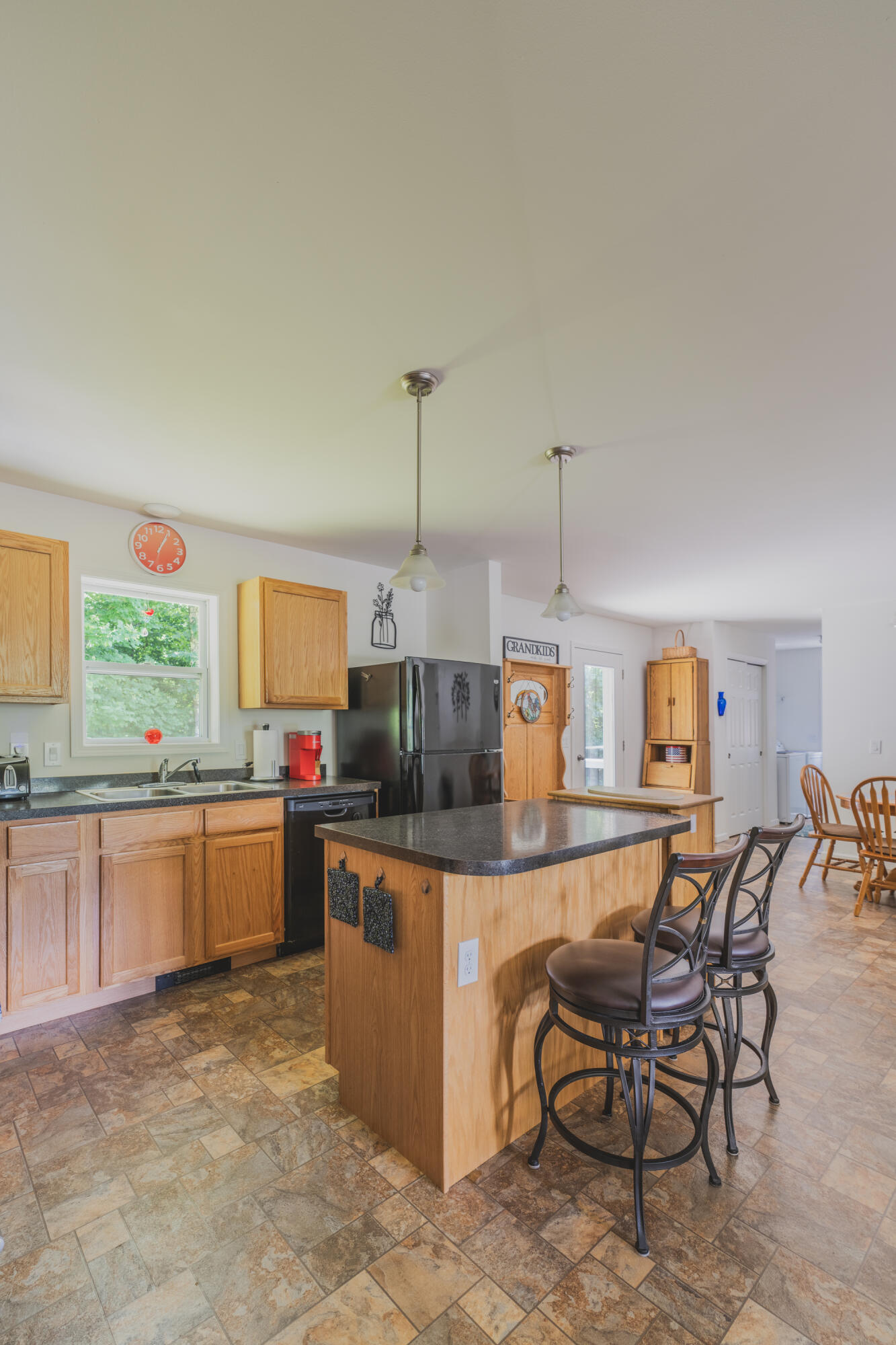 341 White Road