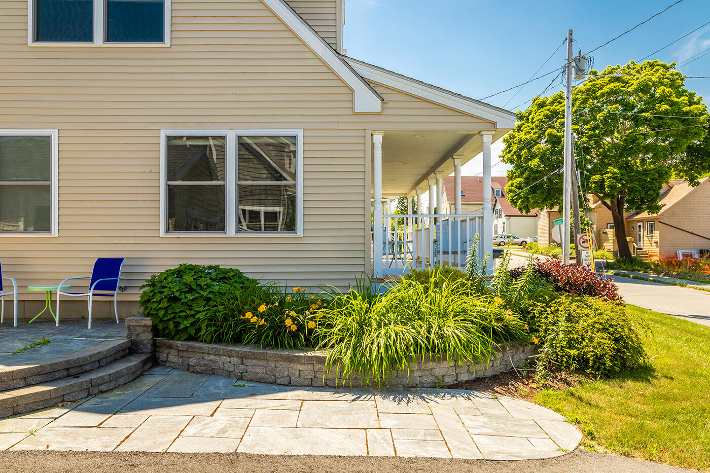 81 Crescent Street