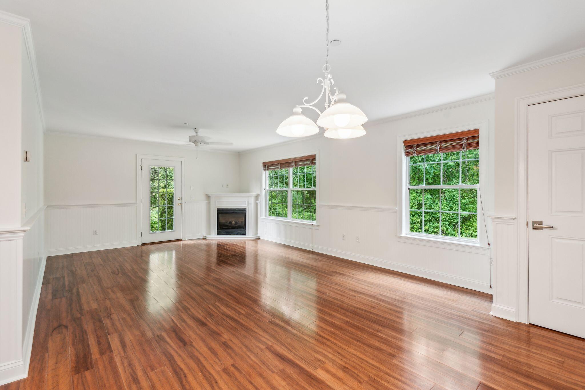 345 Saco Street, 8