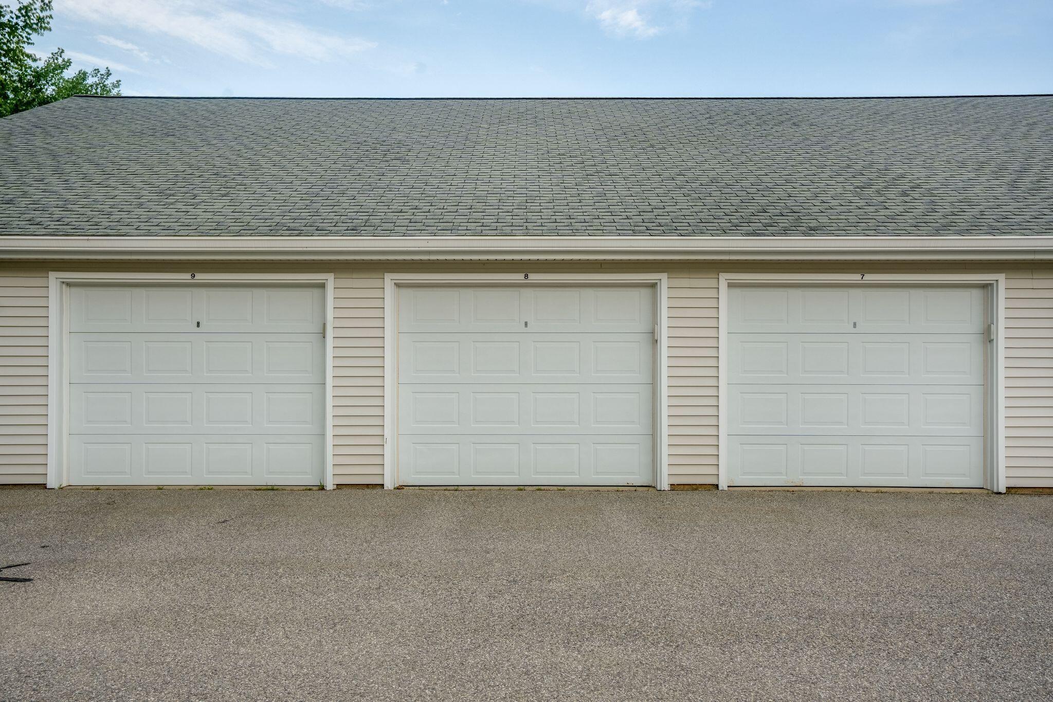 345 Saco Street, 8