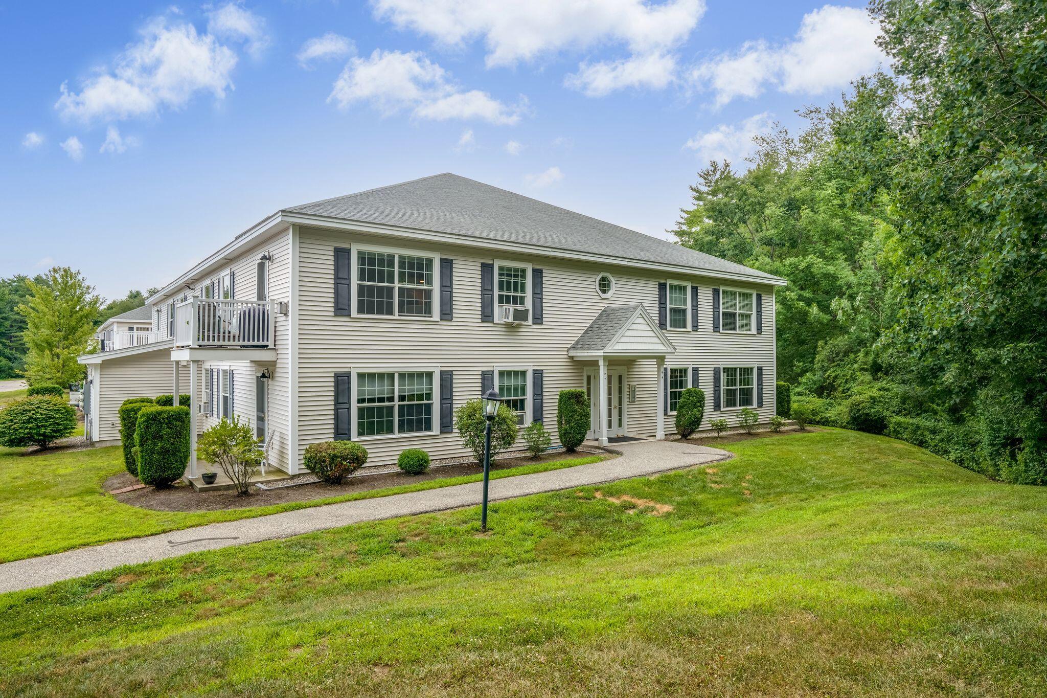345 Saco Street, 8