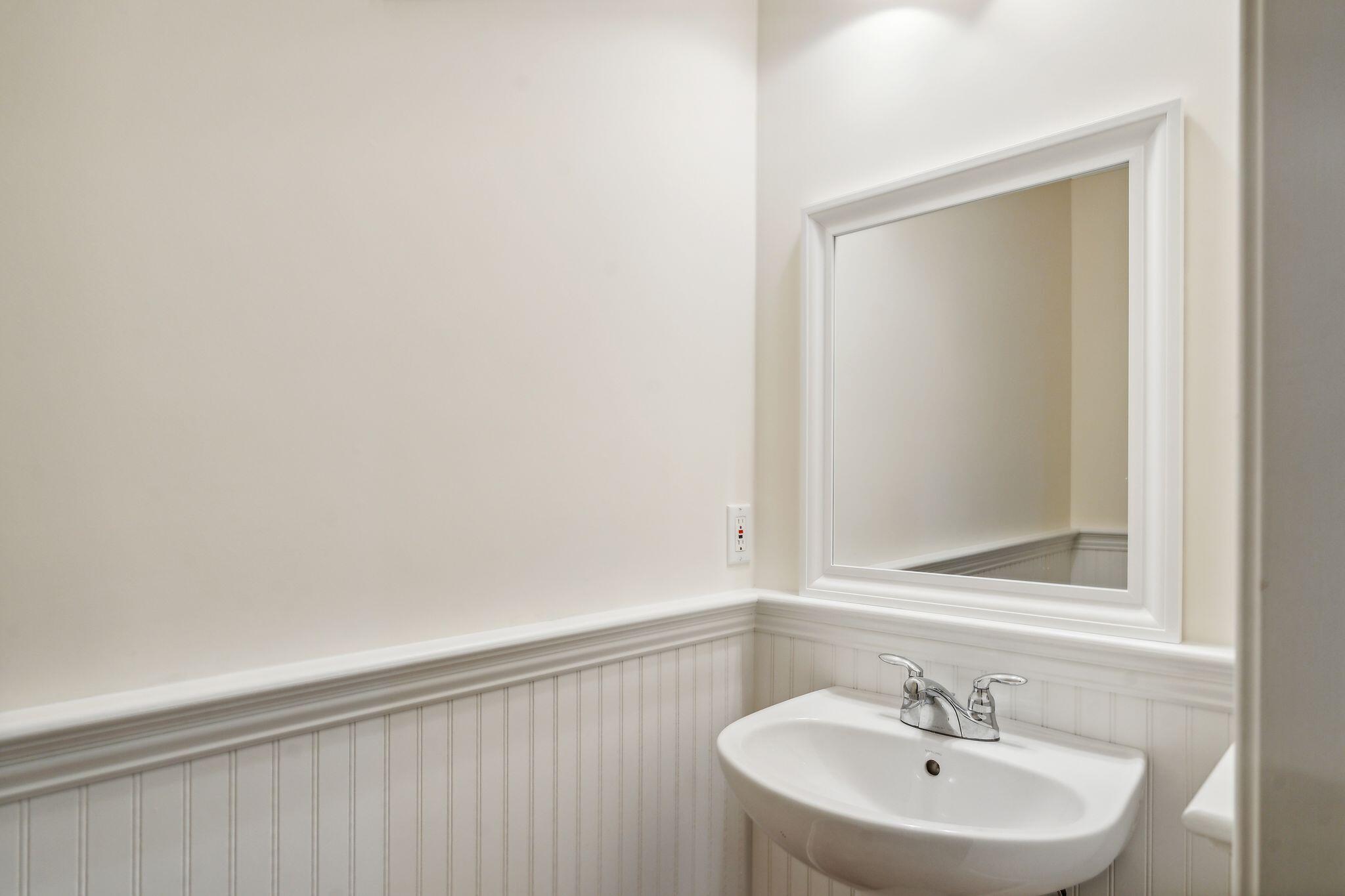 345 Saco Street, 8