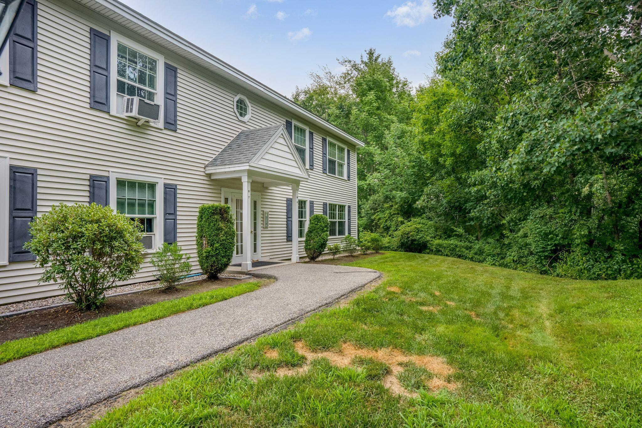 345 Saco Street, 8