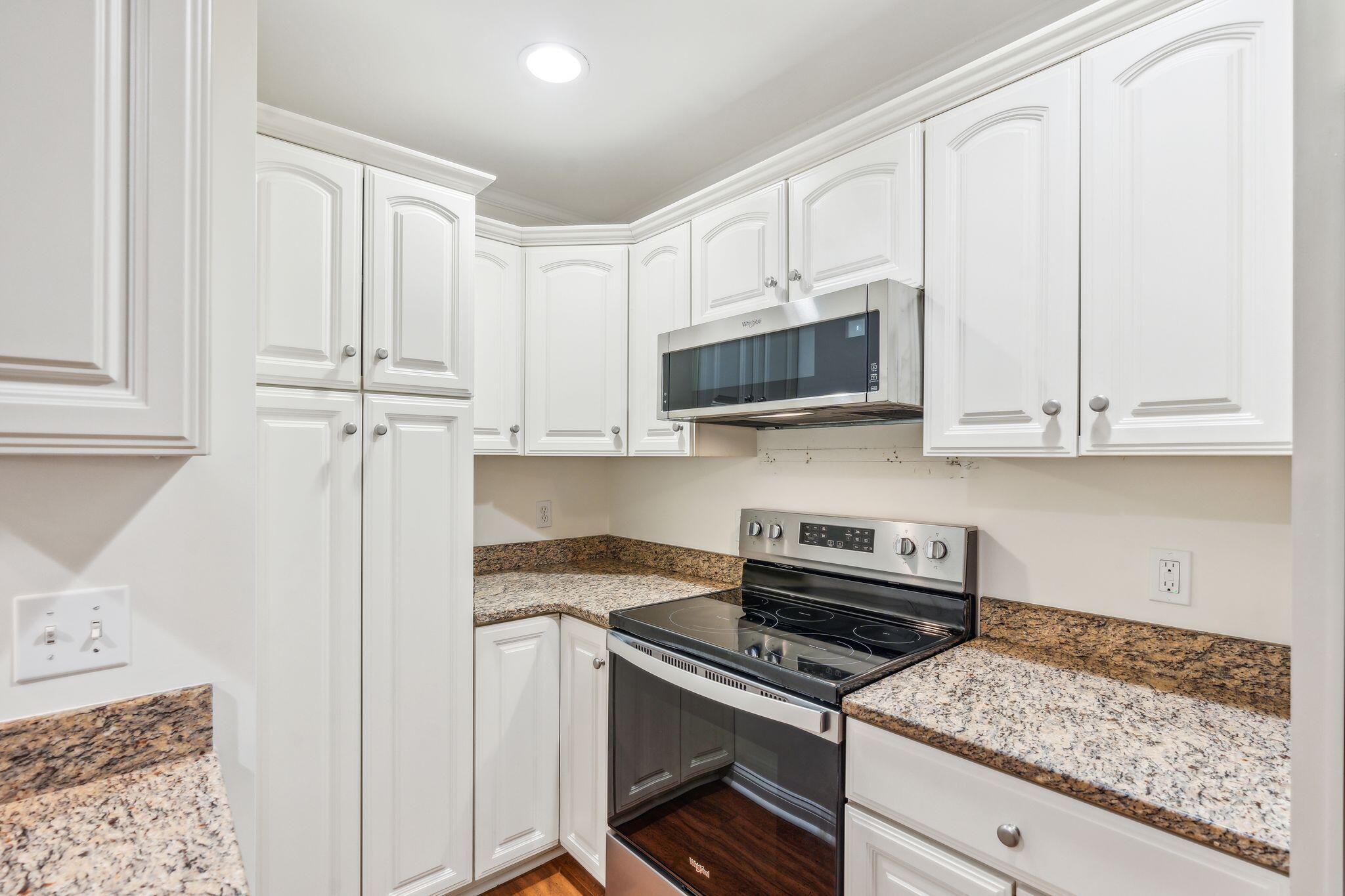 345 Saco Street, 8