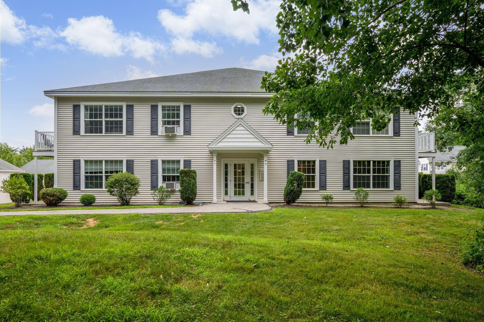 345 Saco Street, 8