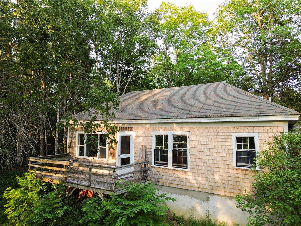 1242 Coastal Road