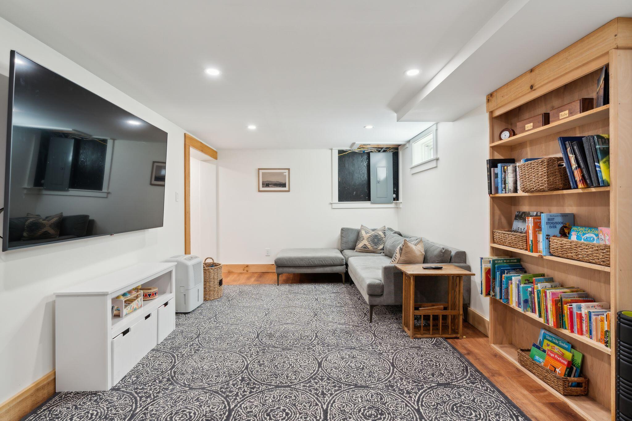 41 Meadowbrook Road