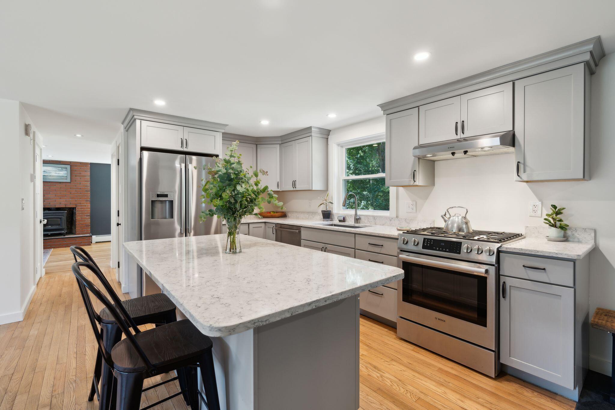 41 Meadowbrook Road
