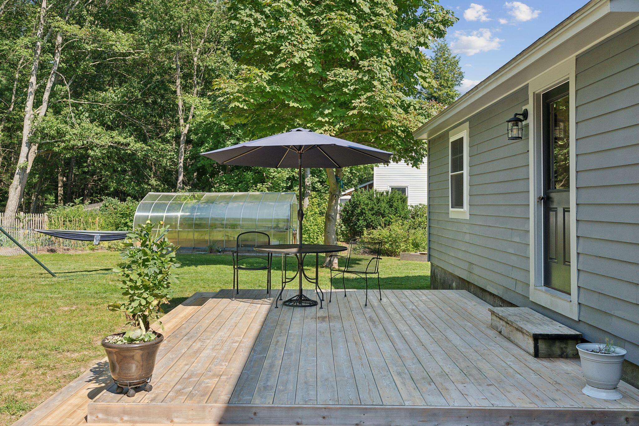 41 Meadowbrook Road