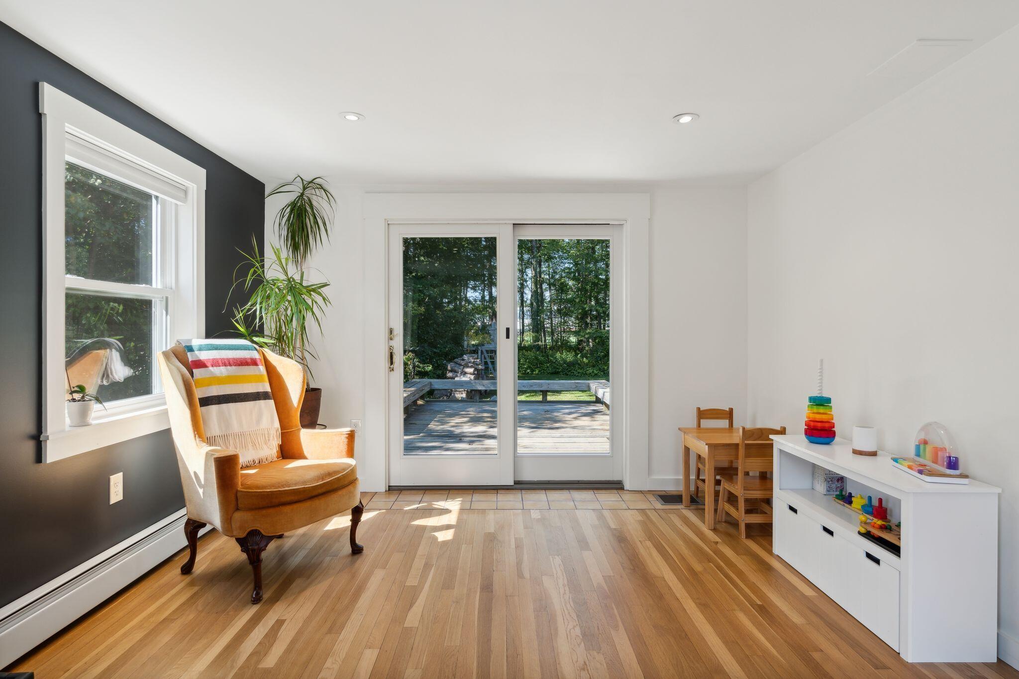 41 Meadowbrook Road