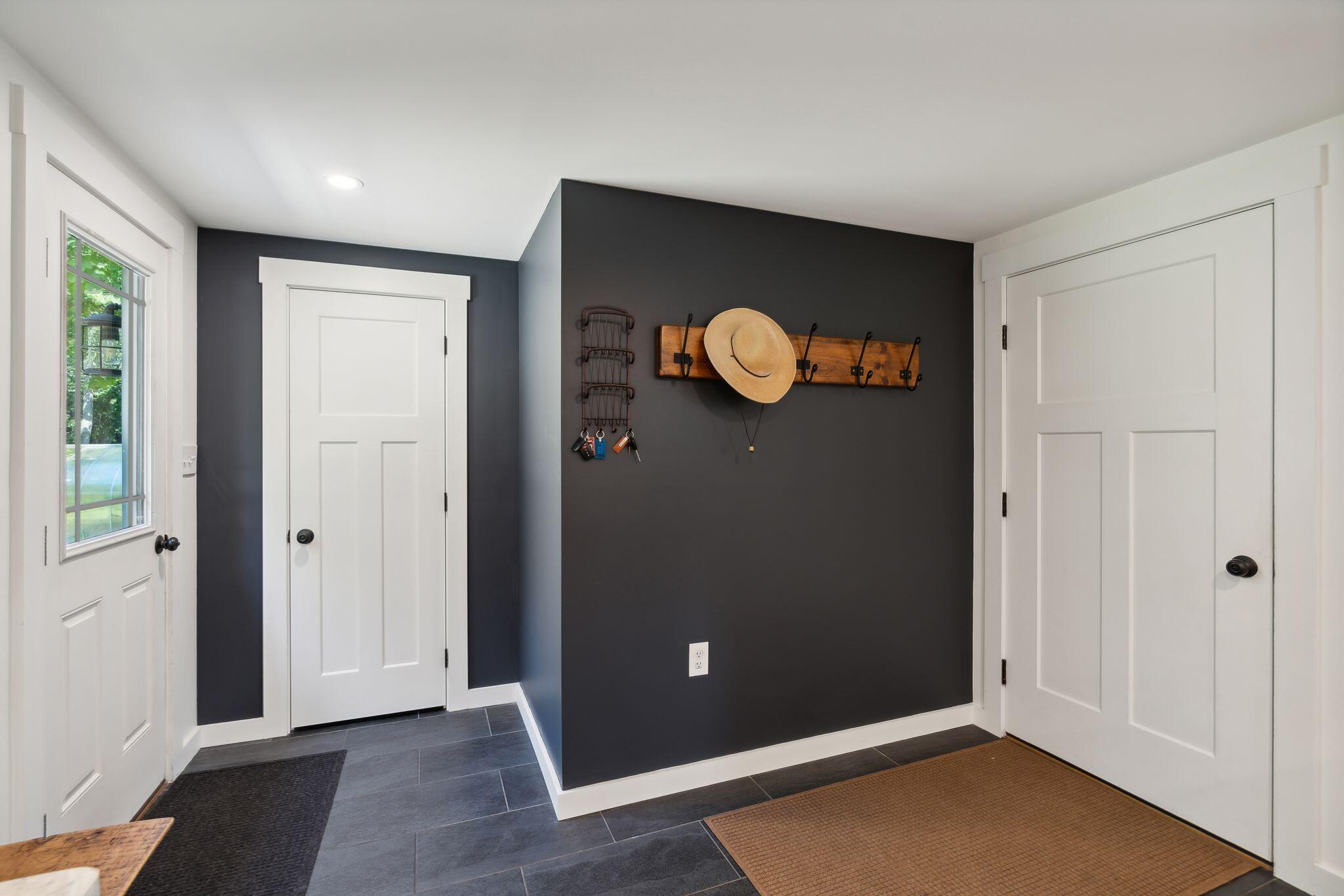 41 Meadowbrook Road