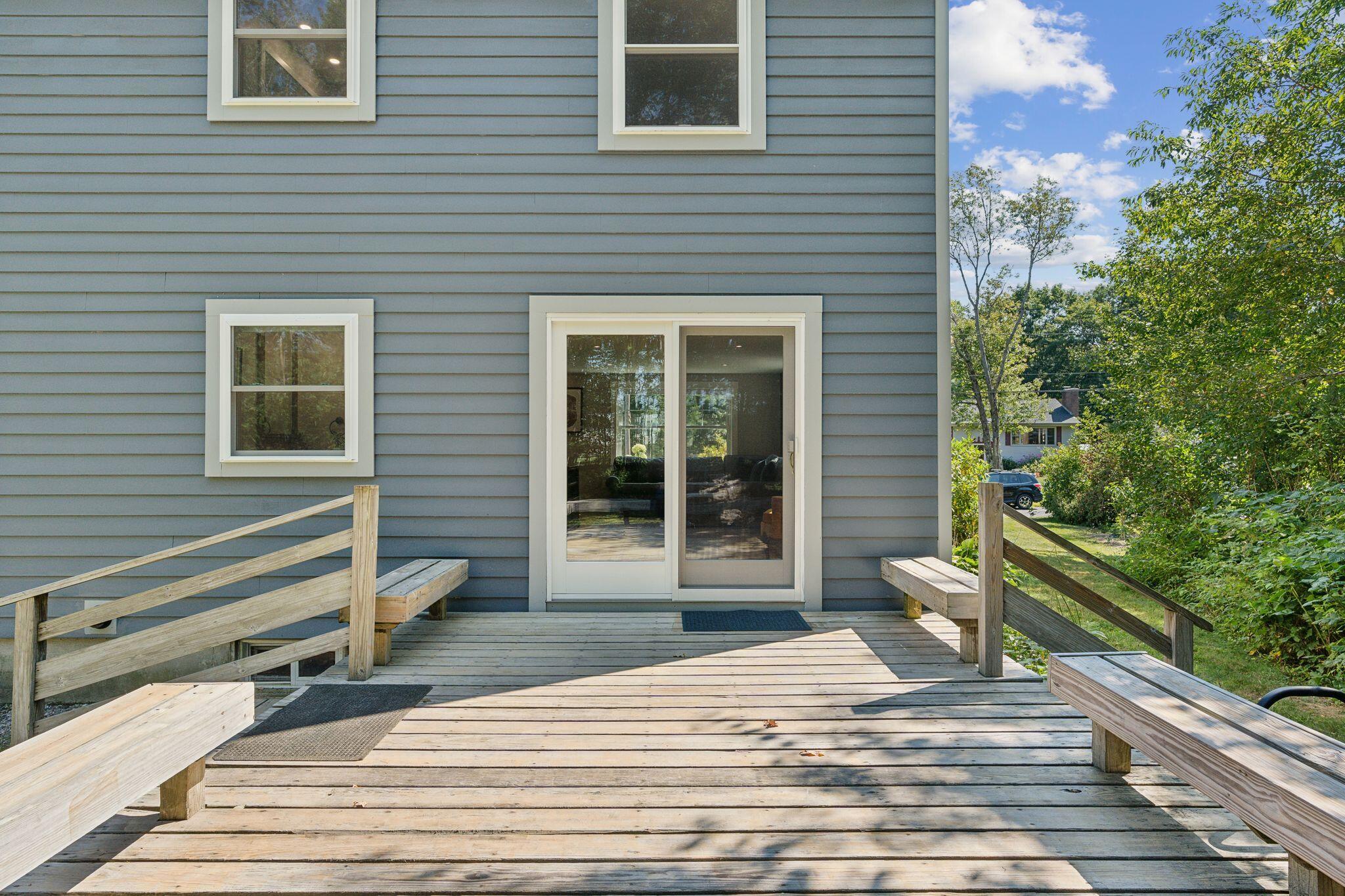 41 Meadowbrook Road