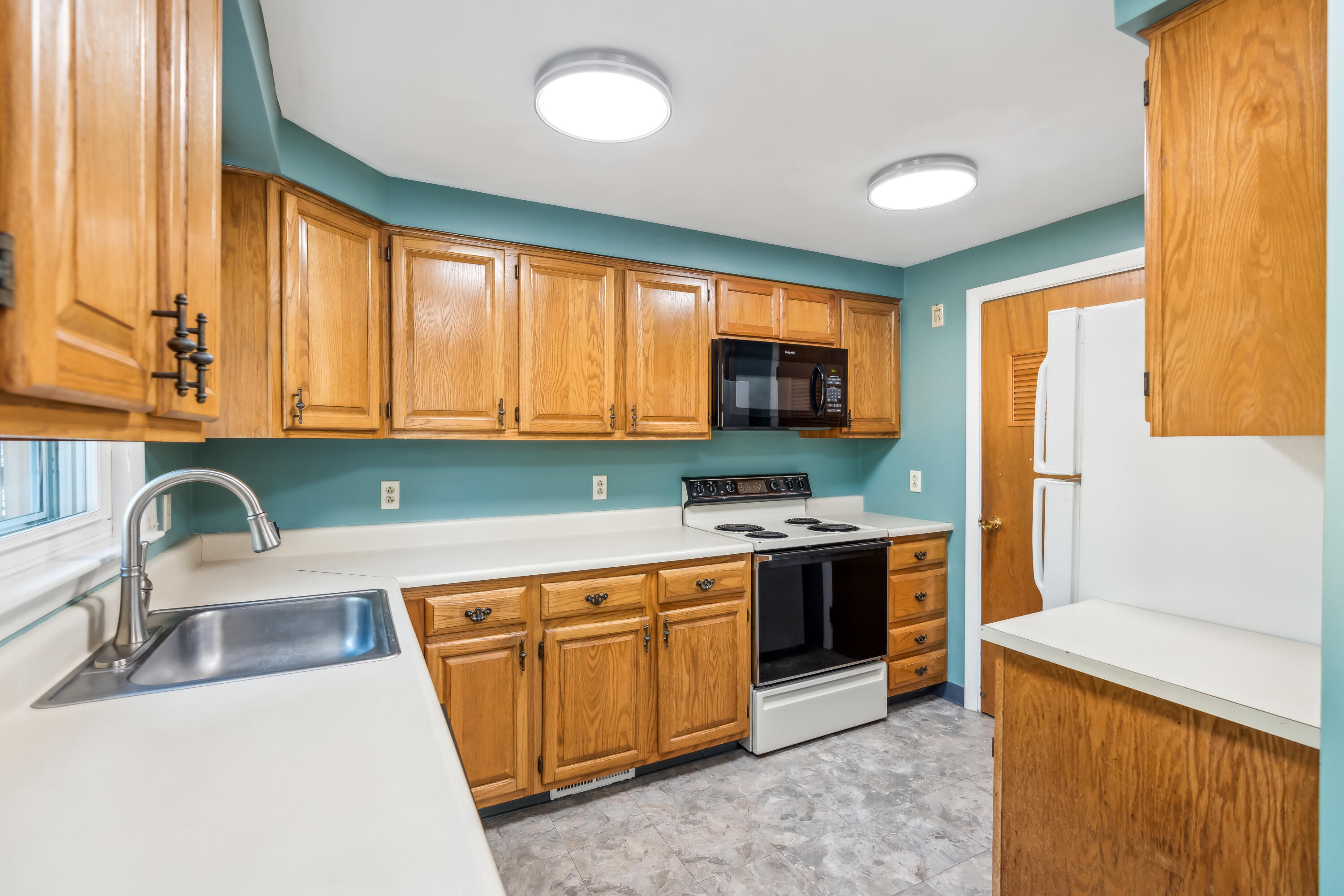 10 Windorf Circle