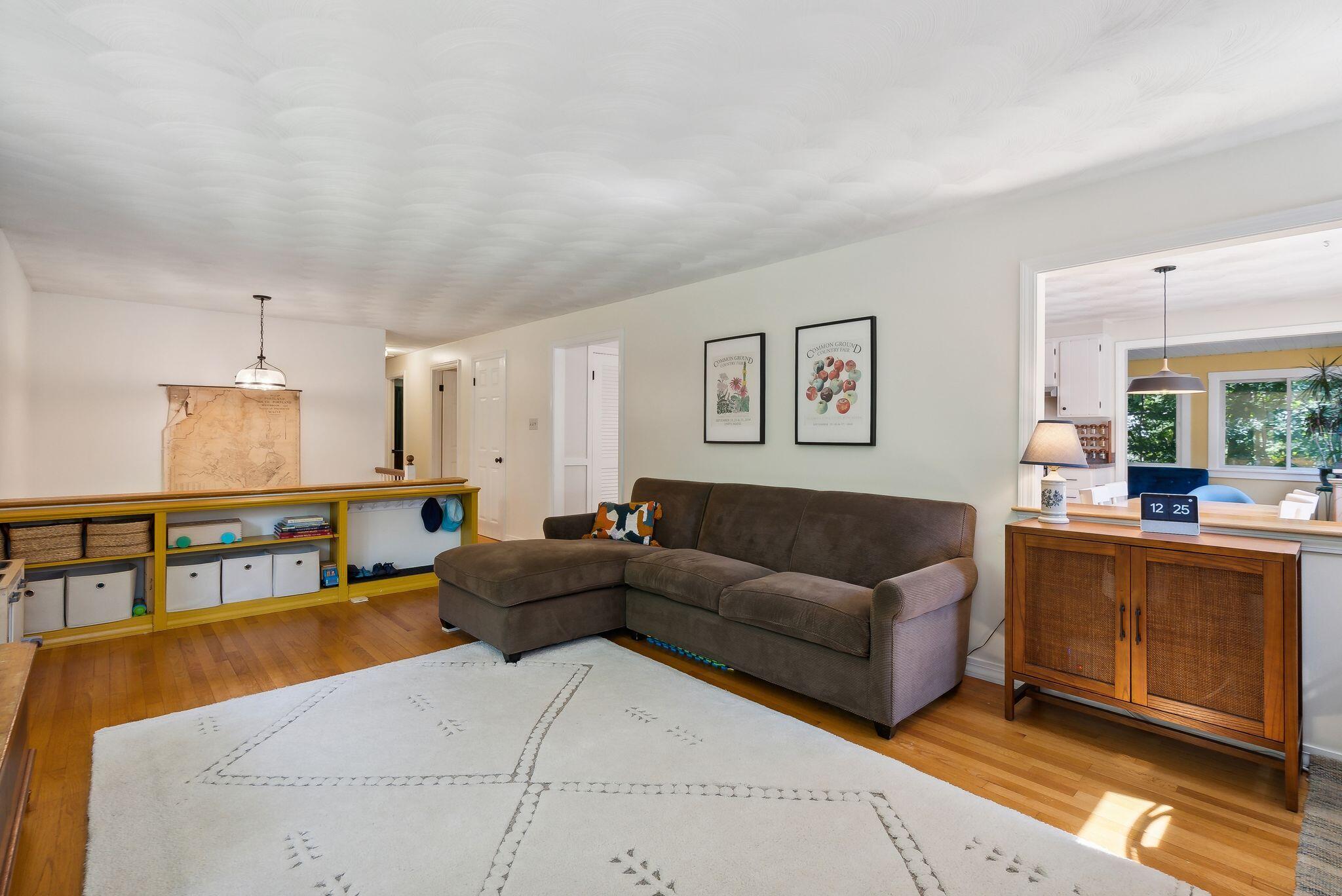 5 Laurel Road