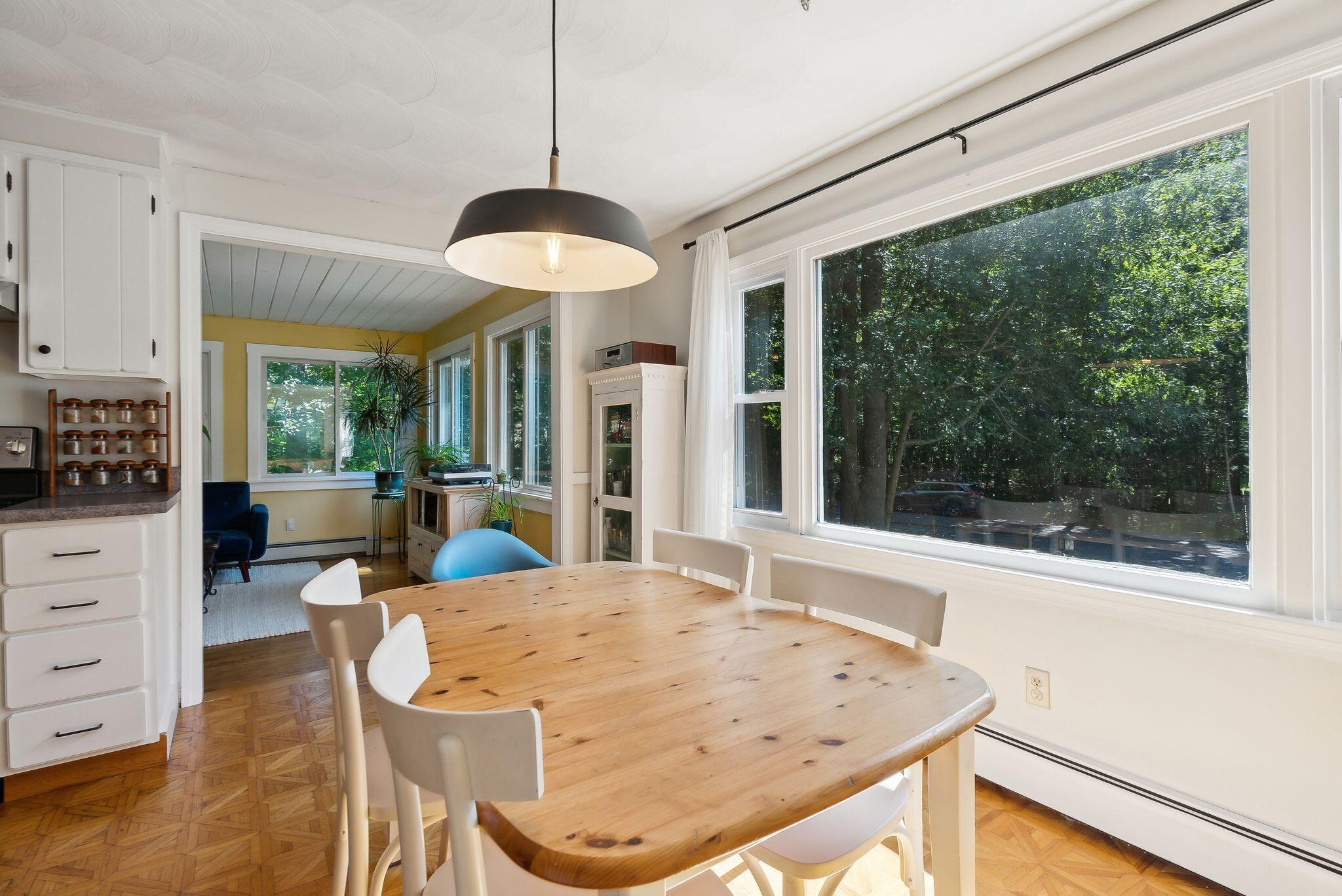 5 Laurel Road