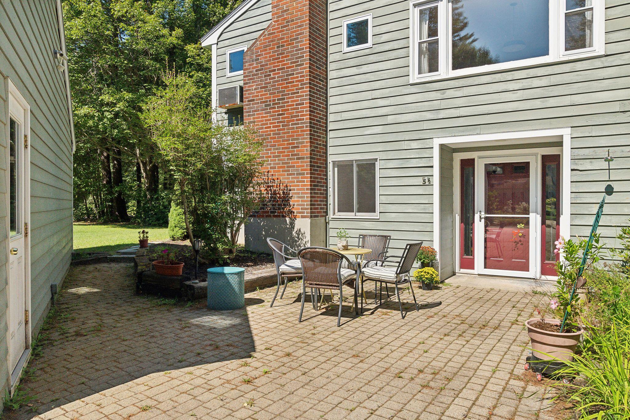 5 Laurel Road
