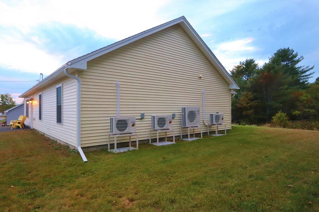 23 Adams Way