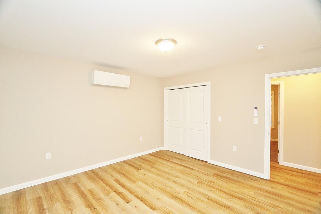 23 Adams Way