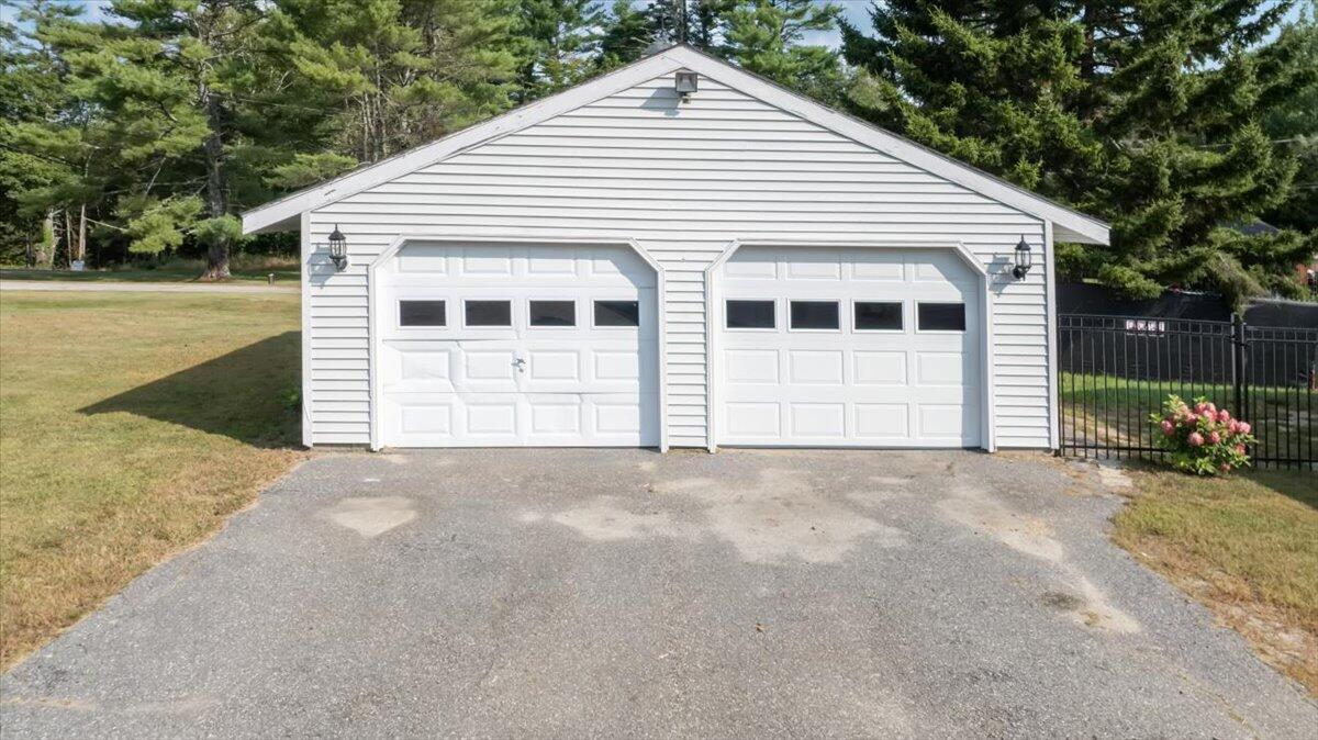 493 Litchfield Road