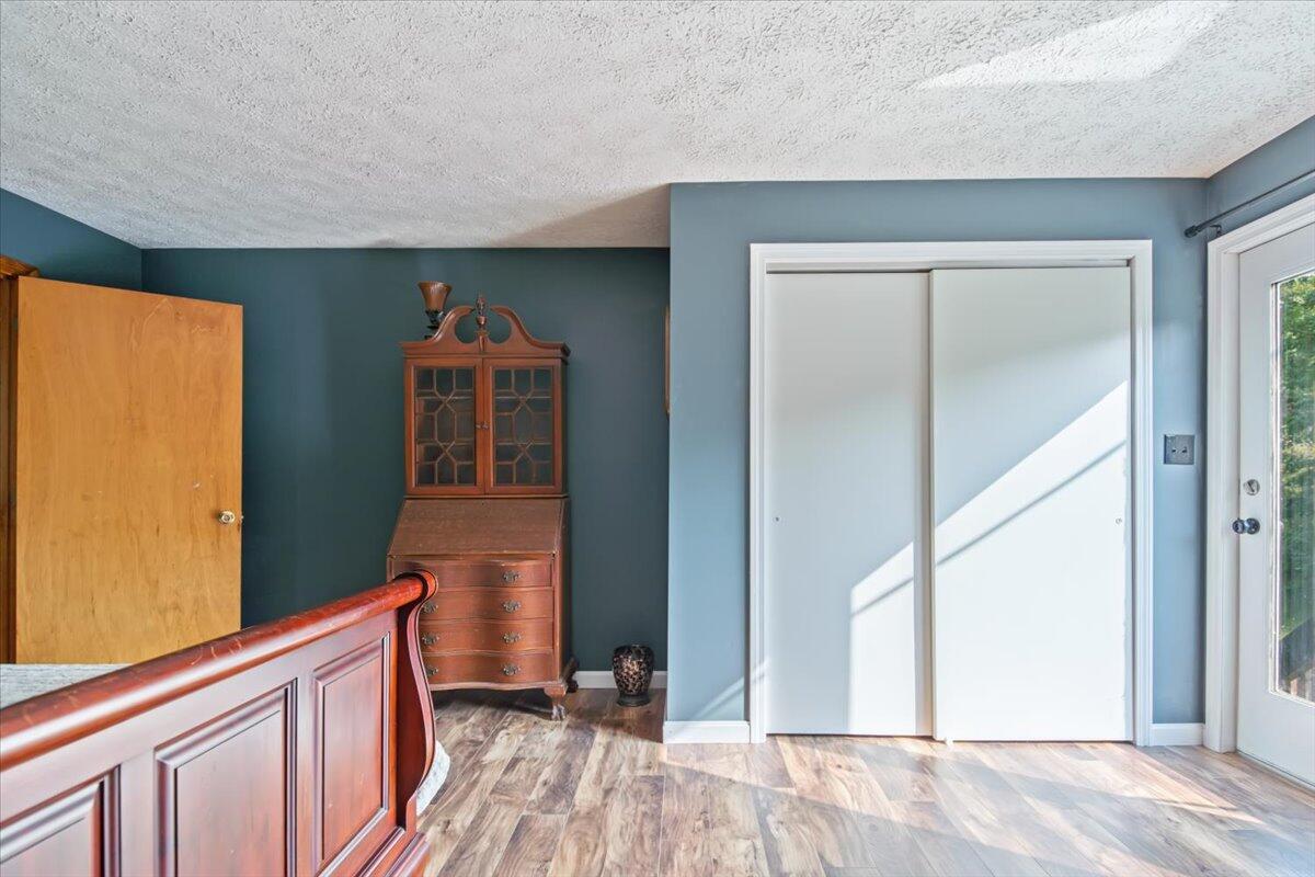 493 Litchfield Road