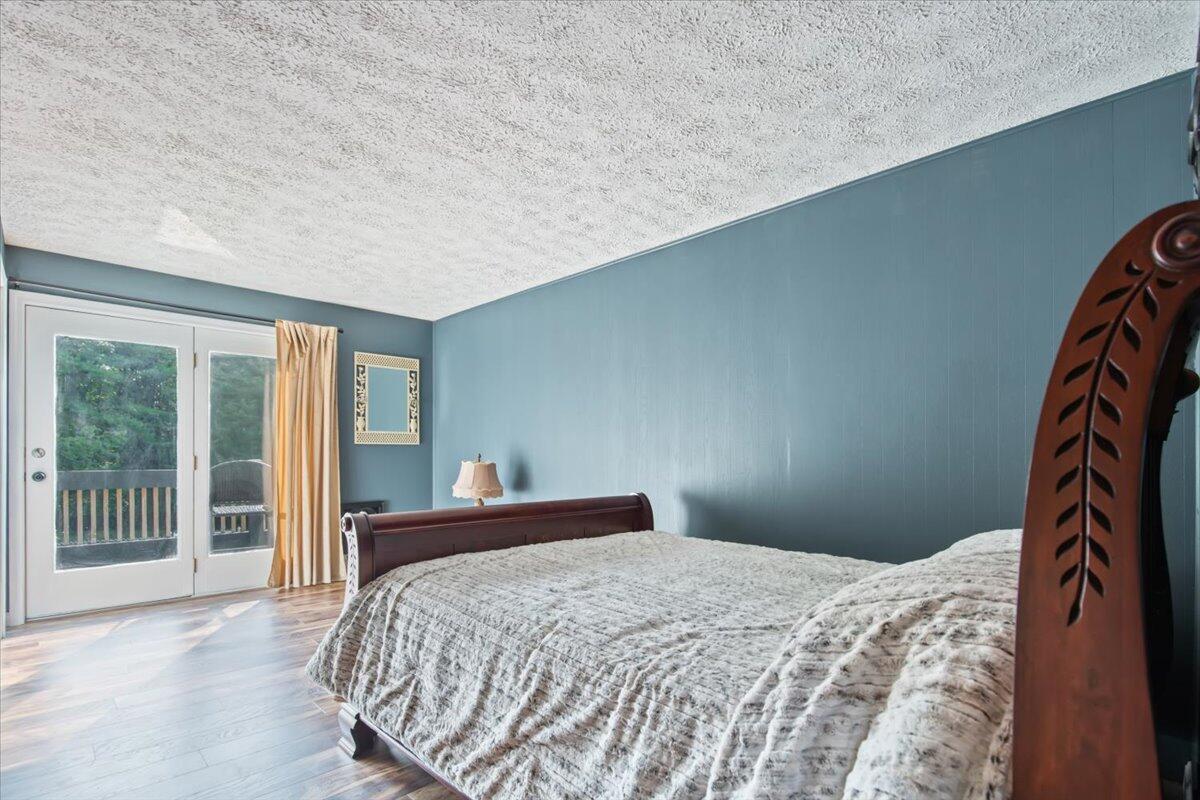 493 Litchfield Road