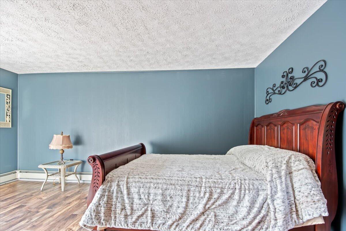 493 Litchfield Road