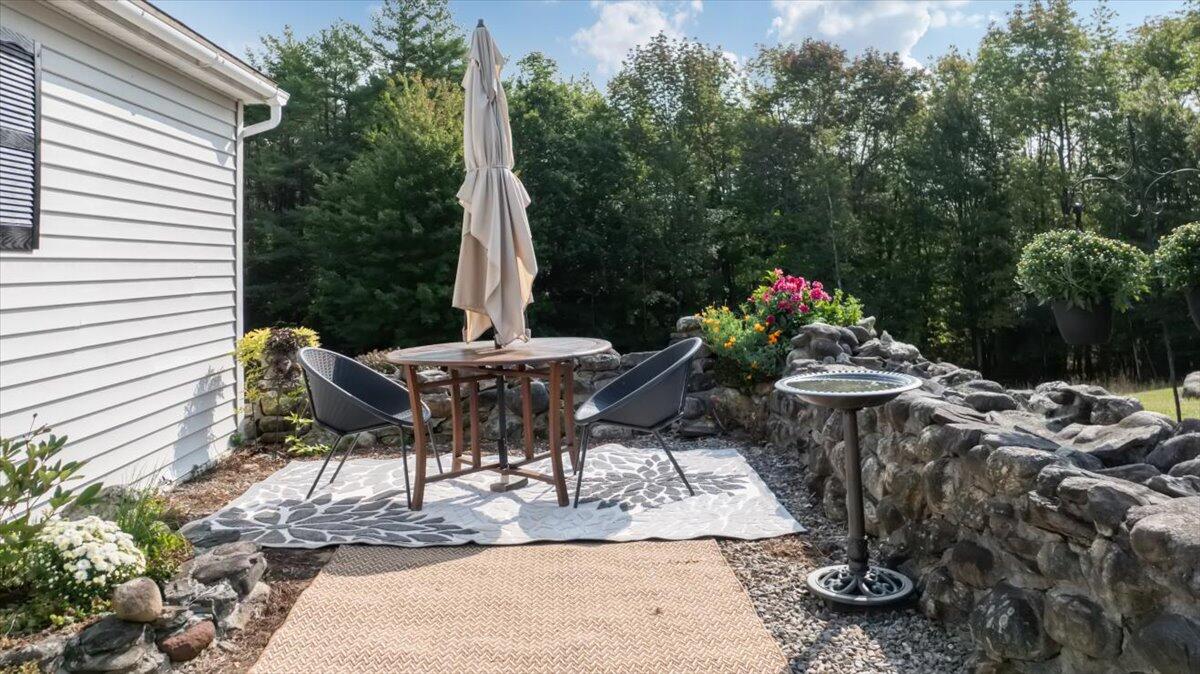 493 Litchfield Road