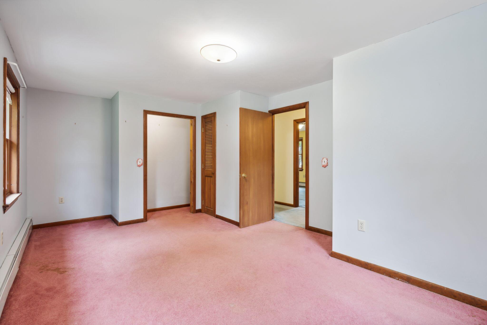 1653 River Road
