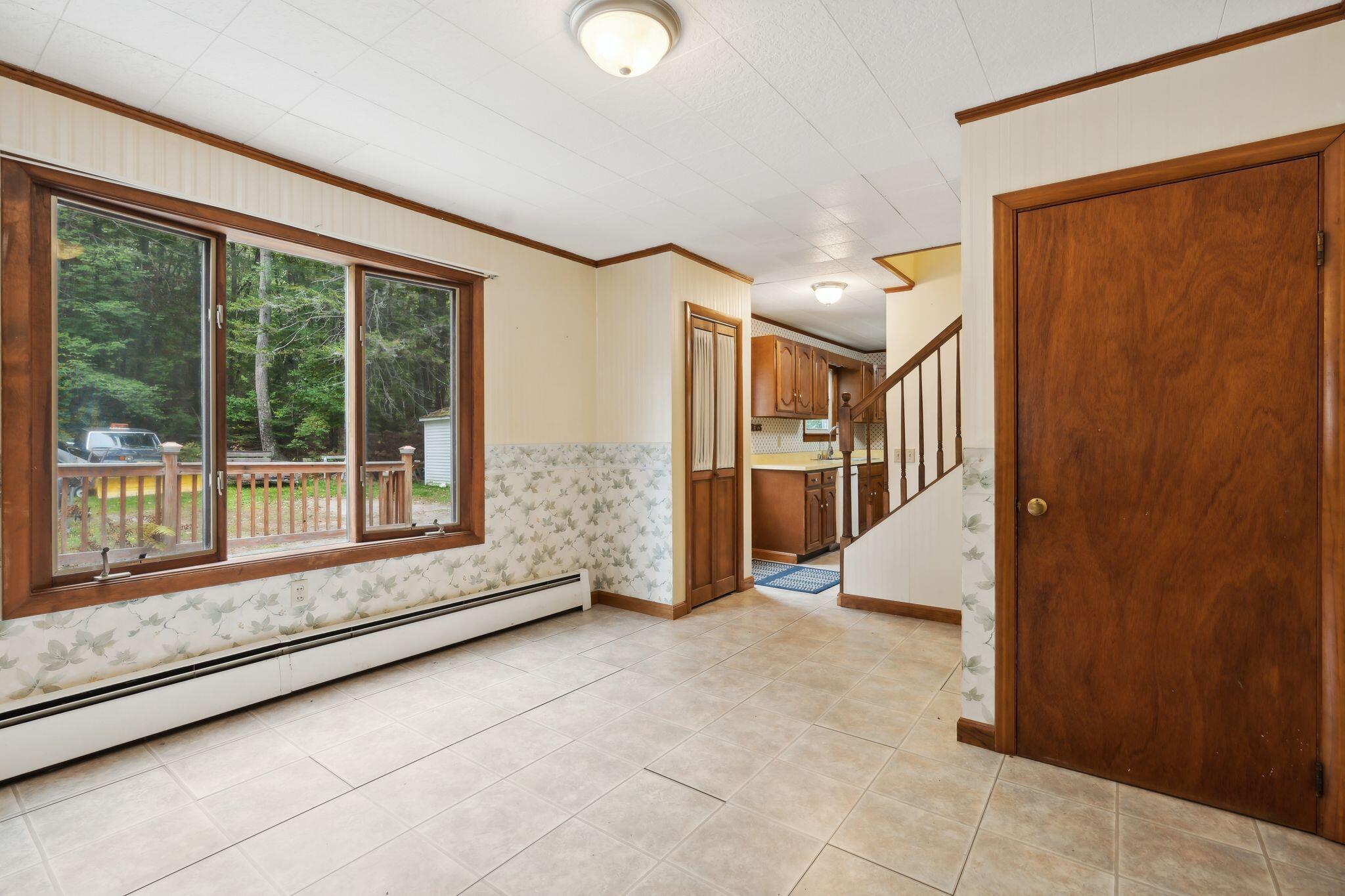 1653 River Road