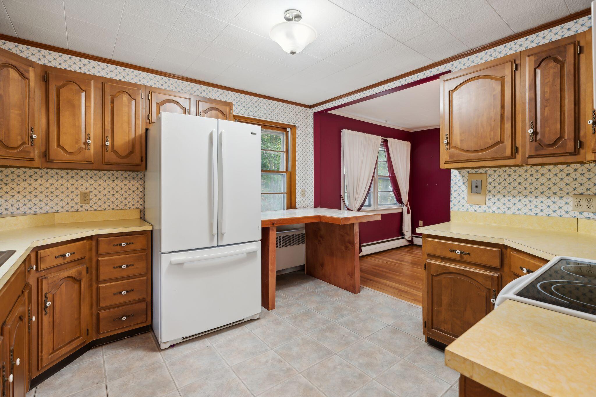 1653 River Road