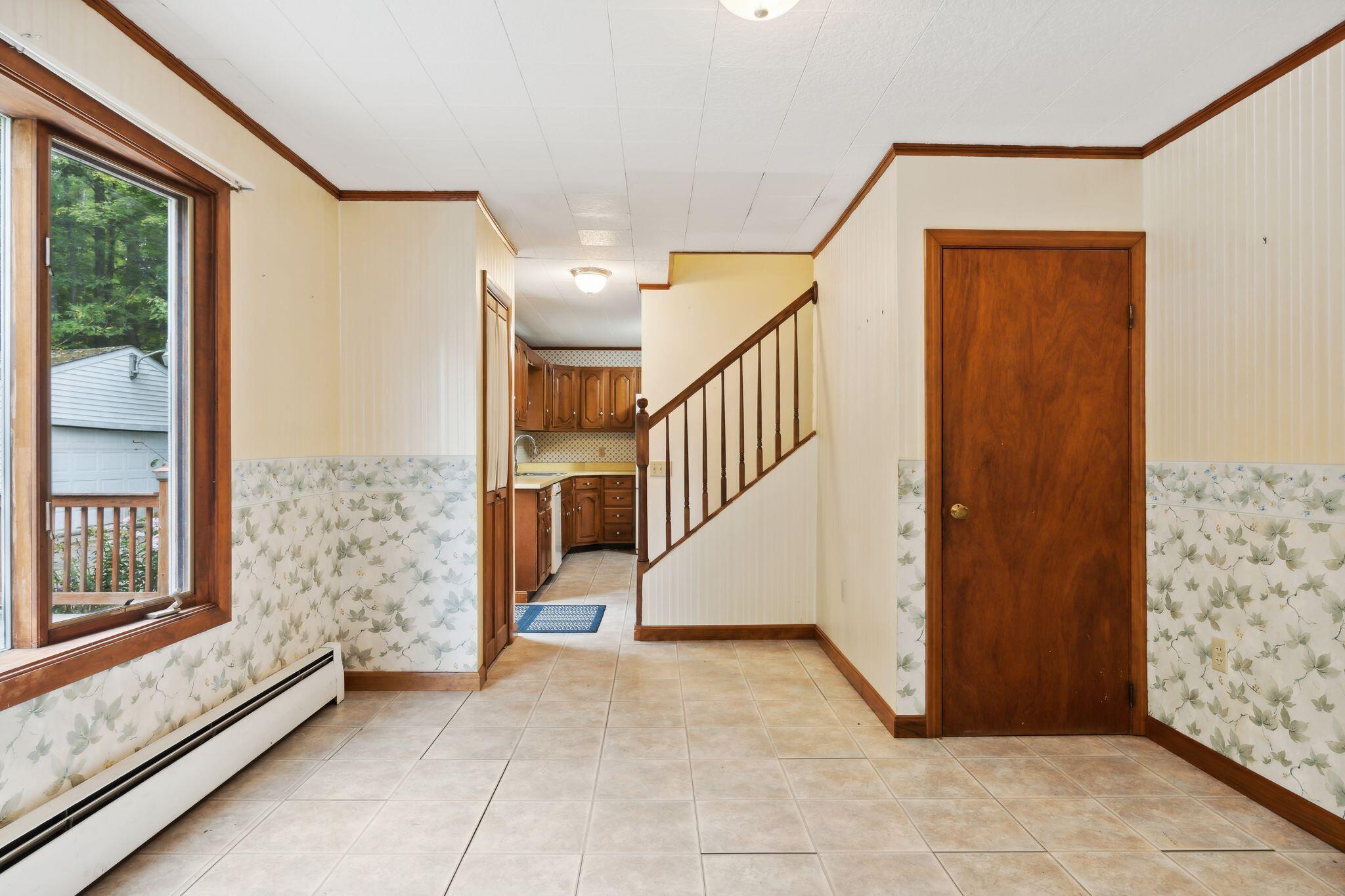 1653 River Road