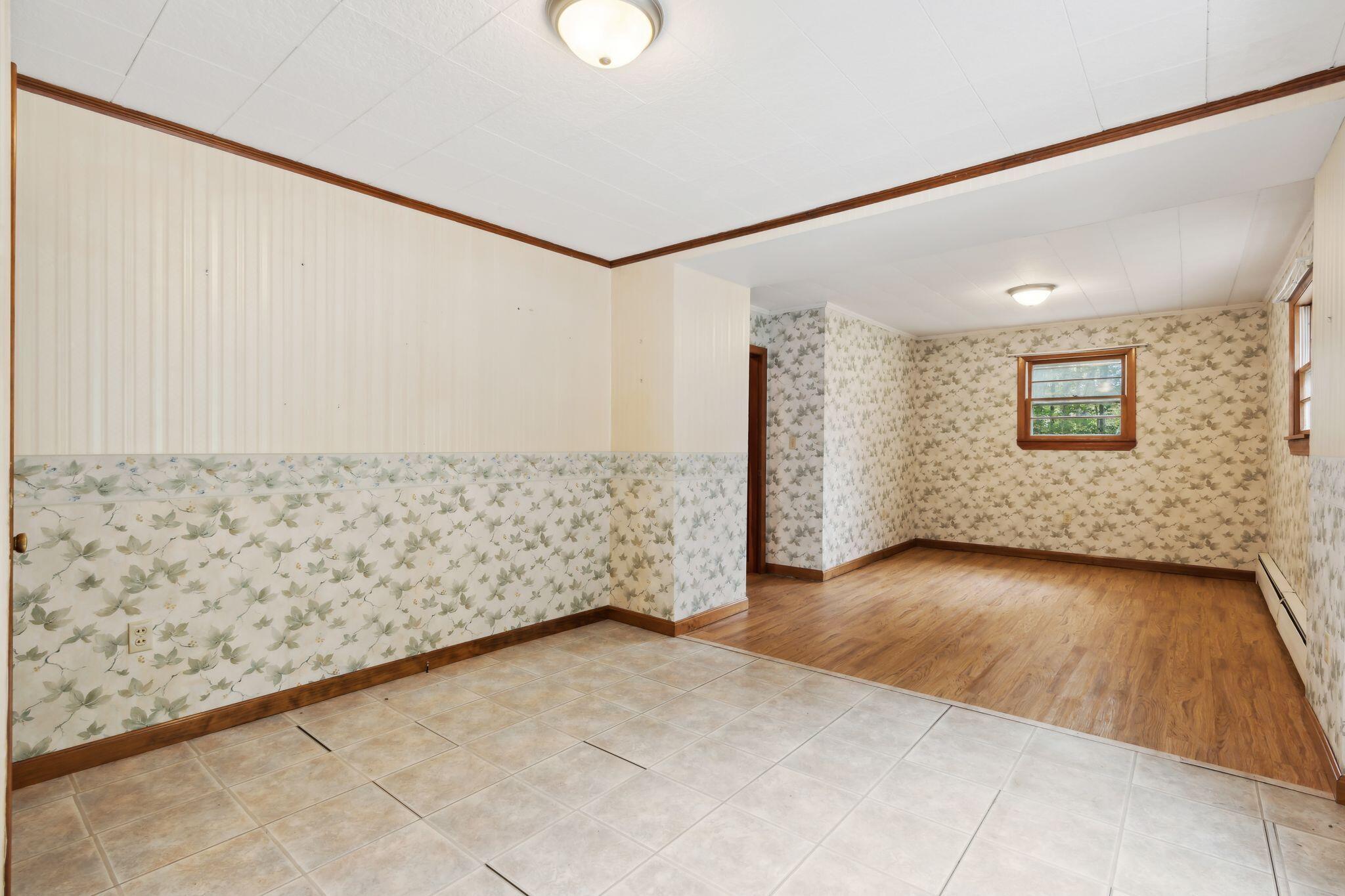 1653 River Road