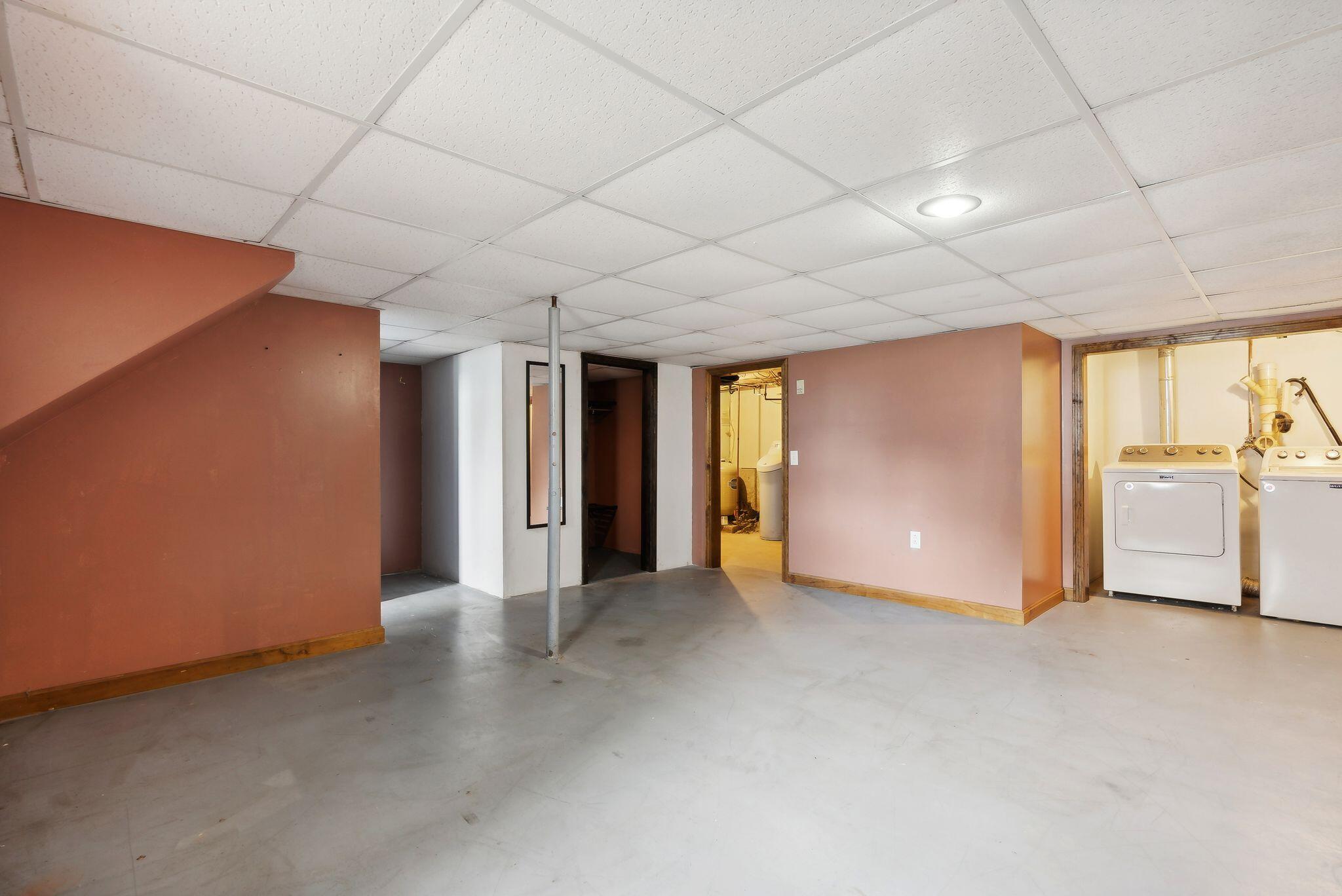 820 W Etna Road