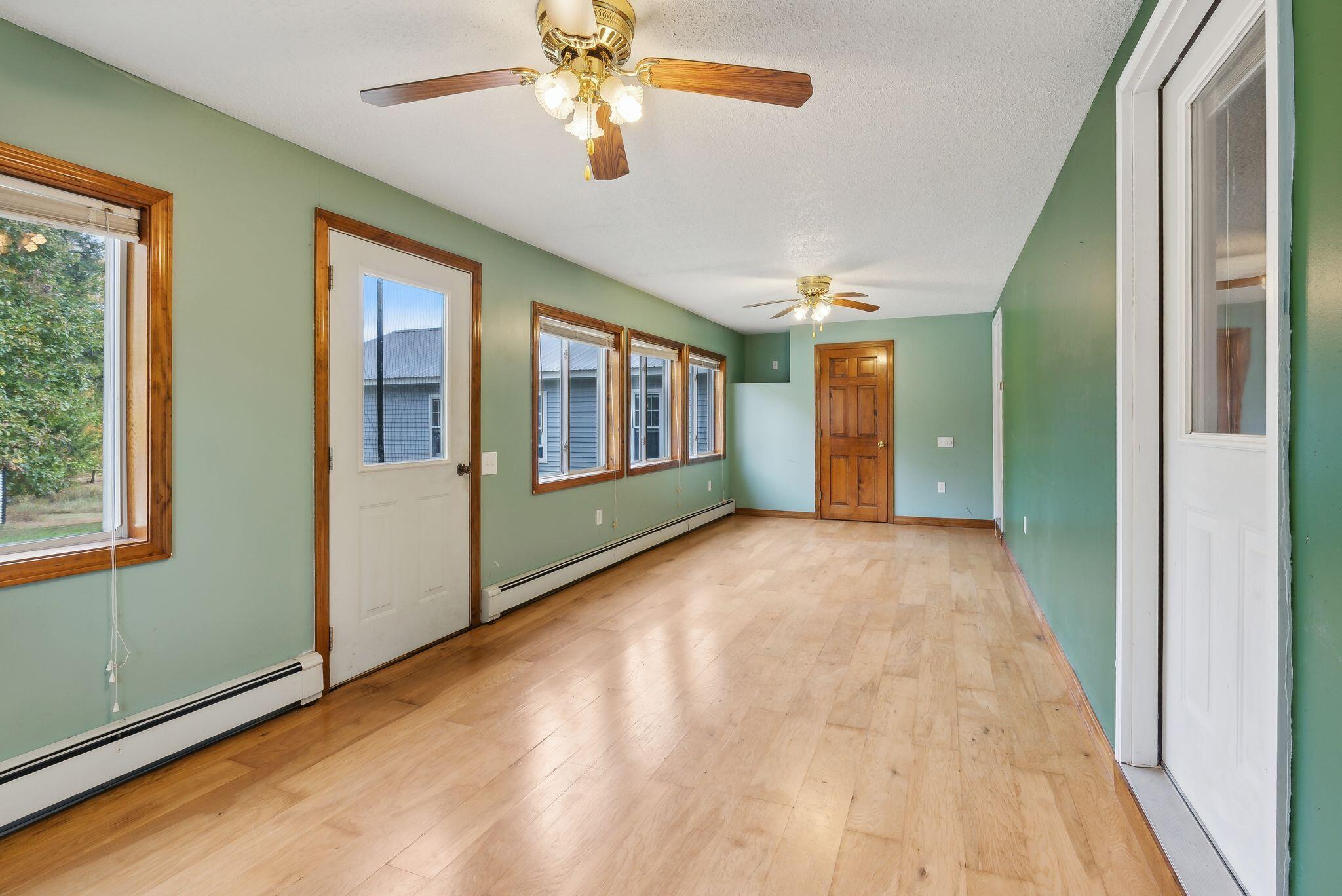 820 W Etna Road