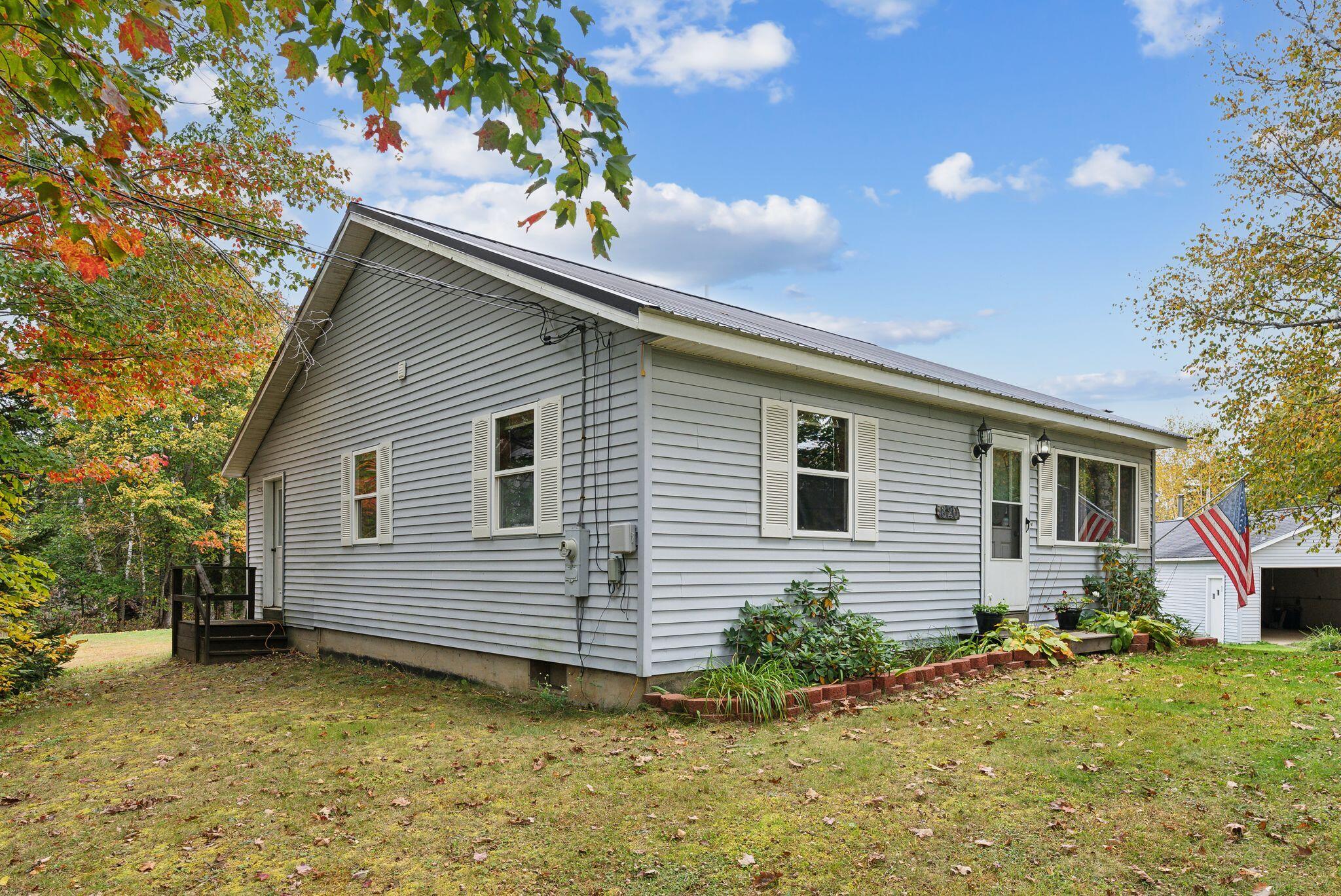 820 W Etna Road