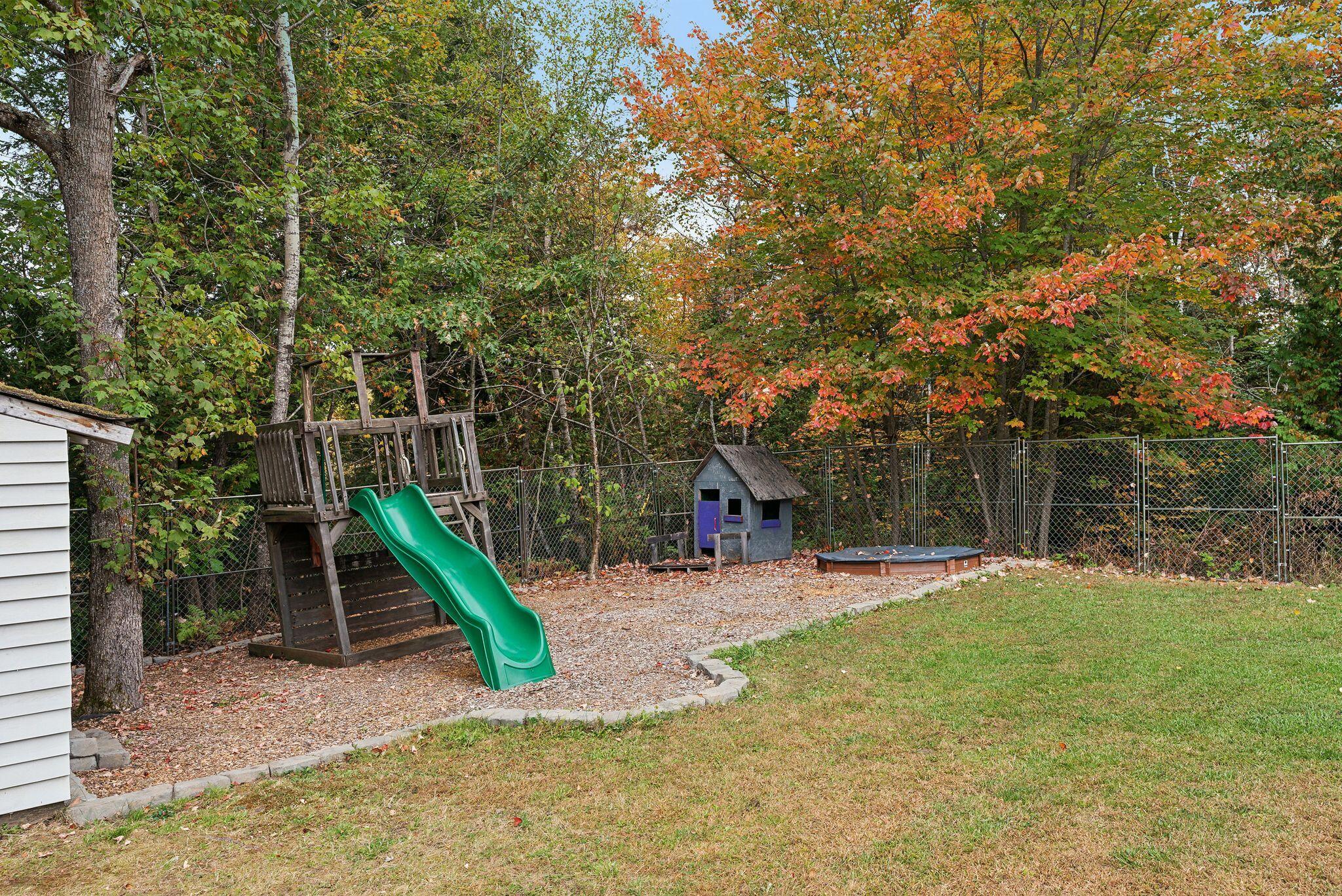 820 W Etna Road