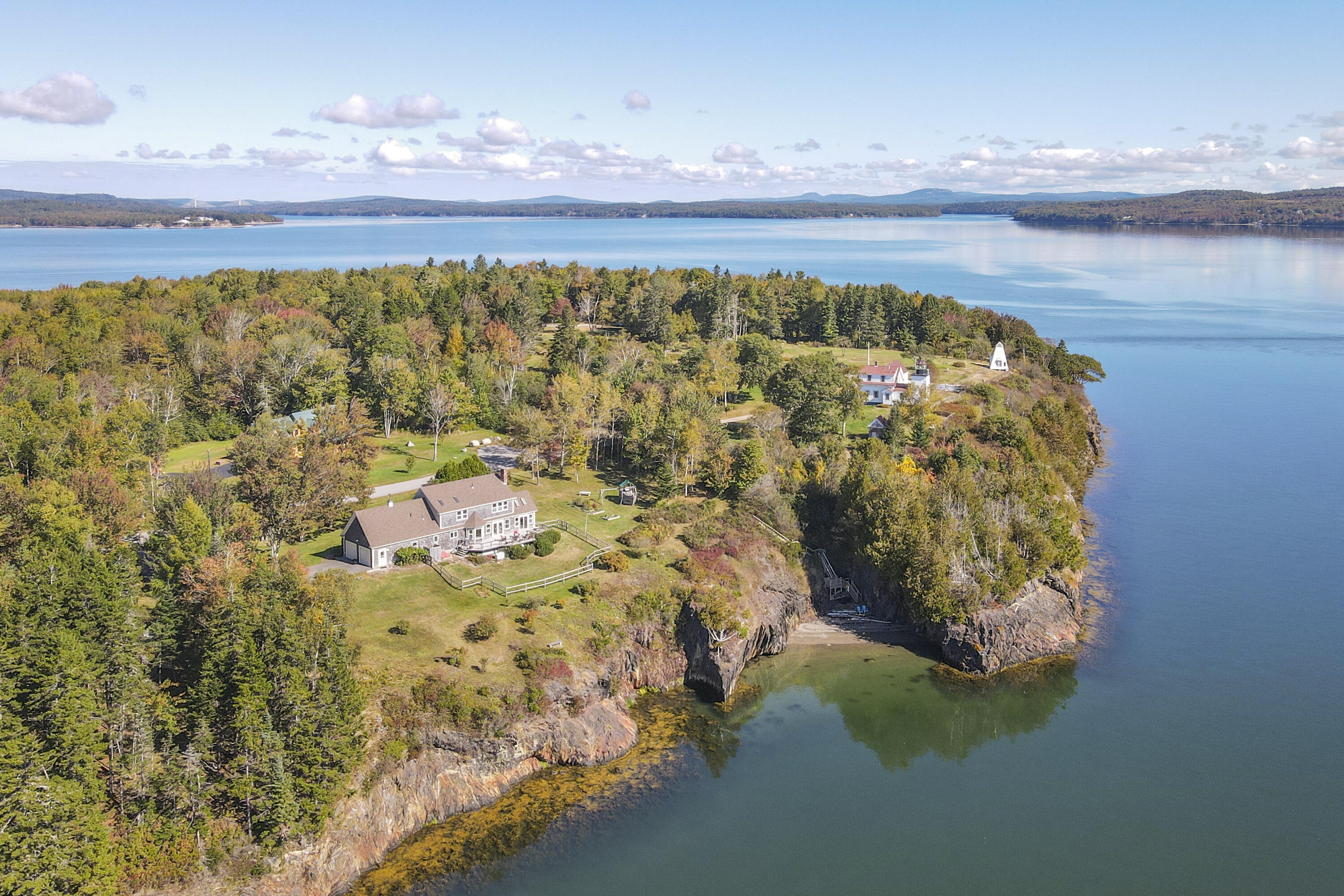 193 Lighthouse Road
