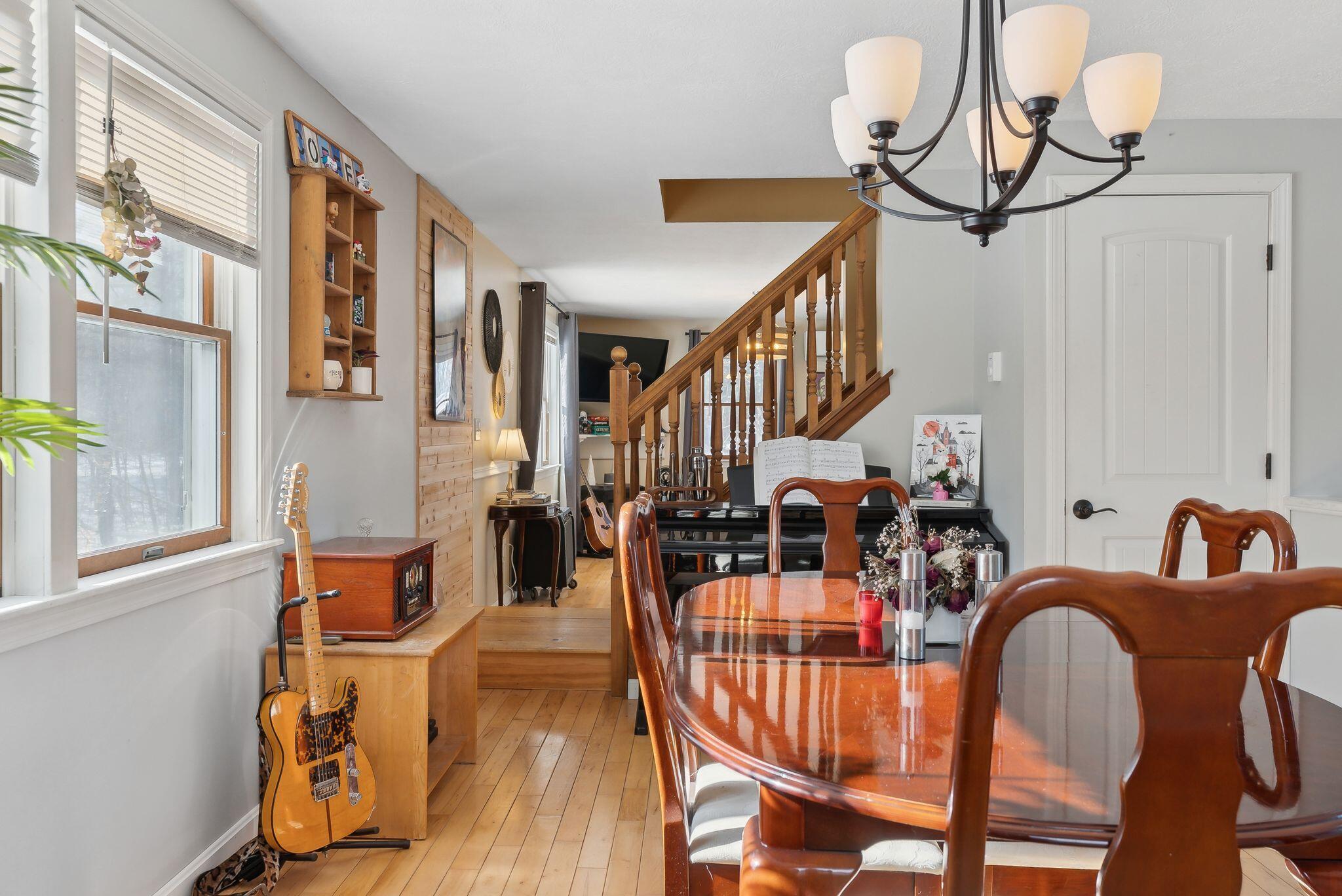 1215 New County Road