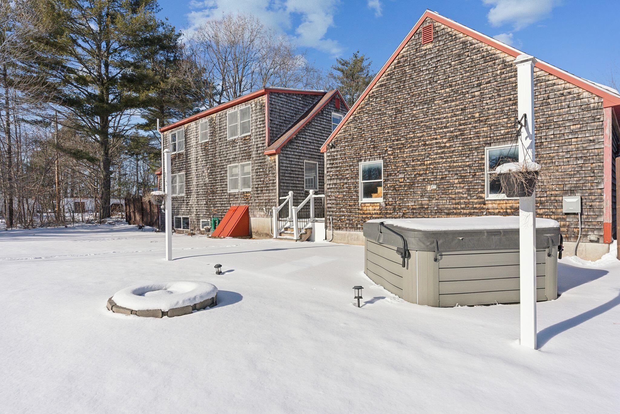 1215 New County Road