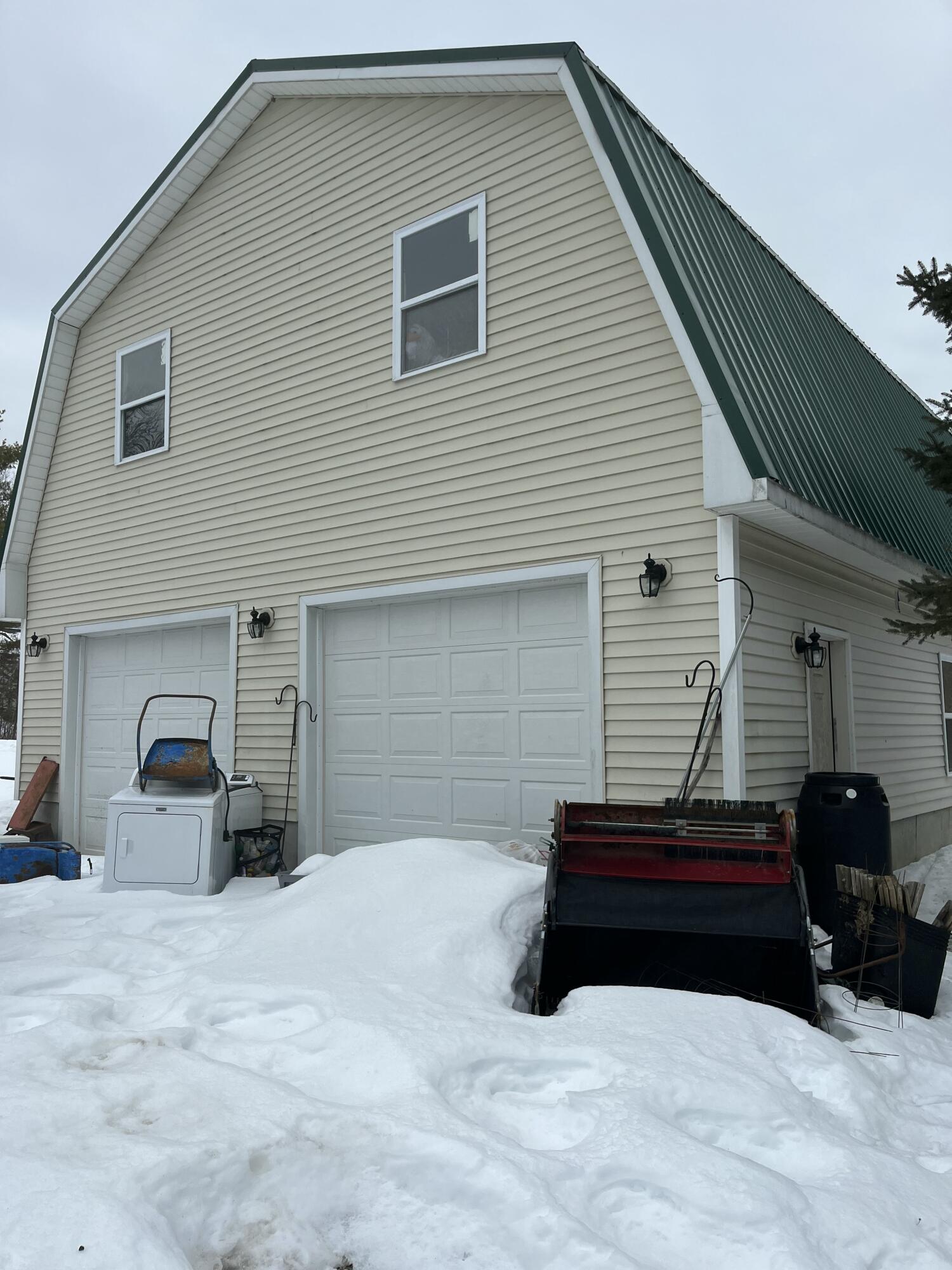 25 Lilac Lane
