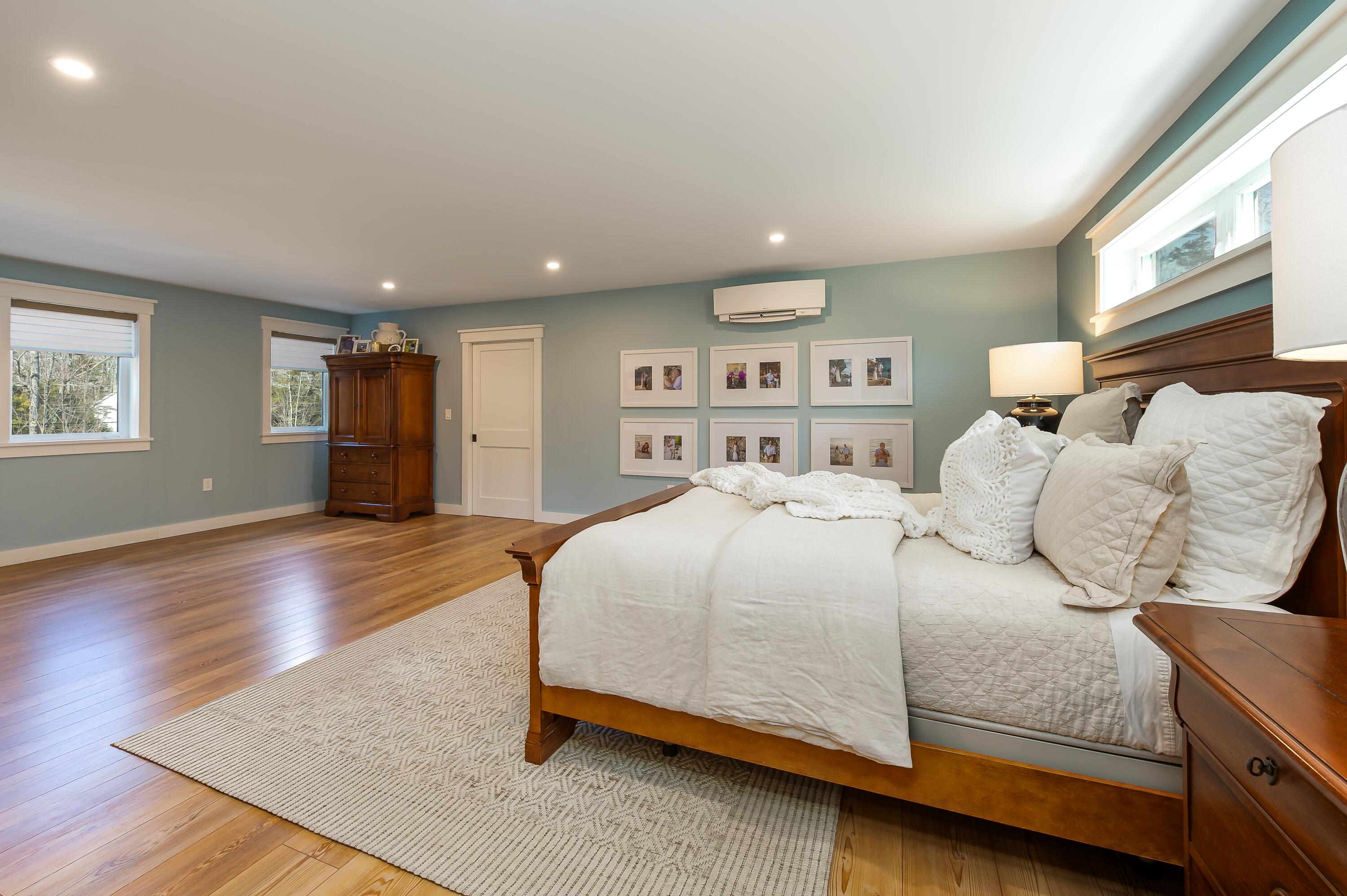 6 Harpswell Harbor Drive