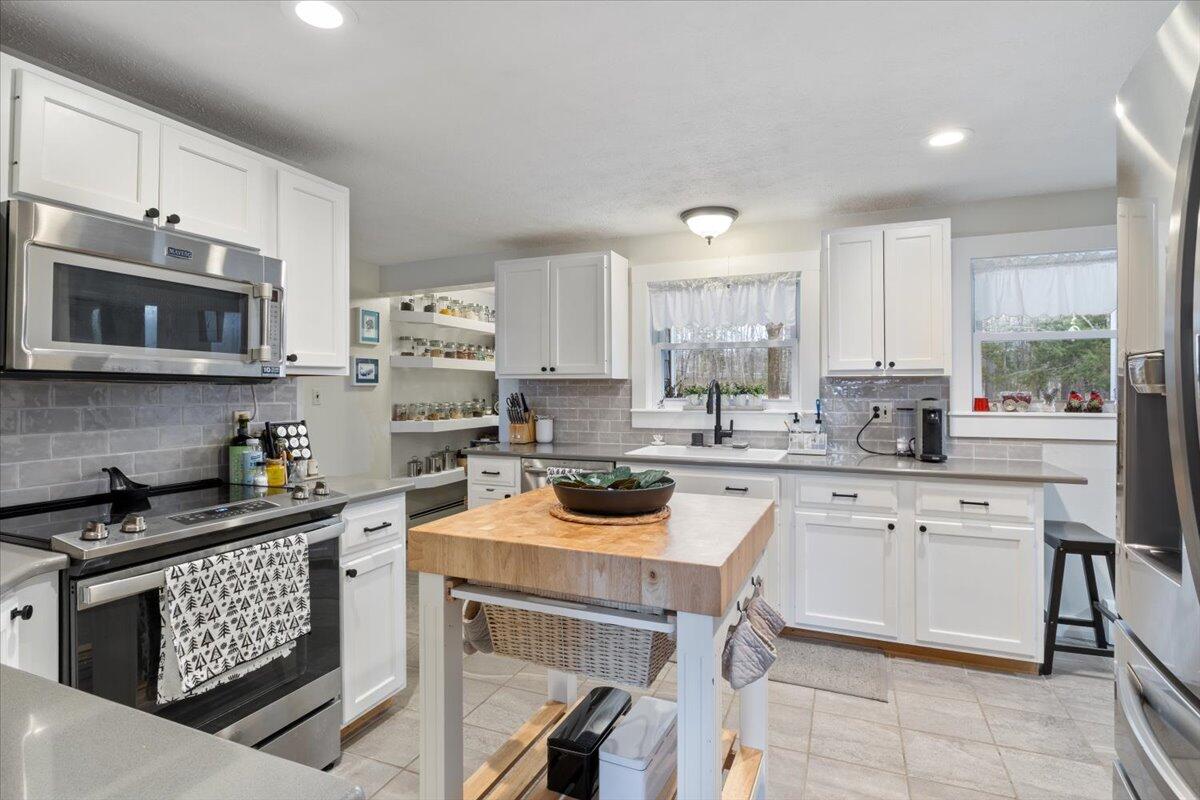 57 Farmview Lane
