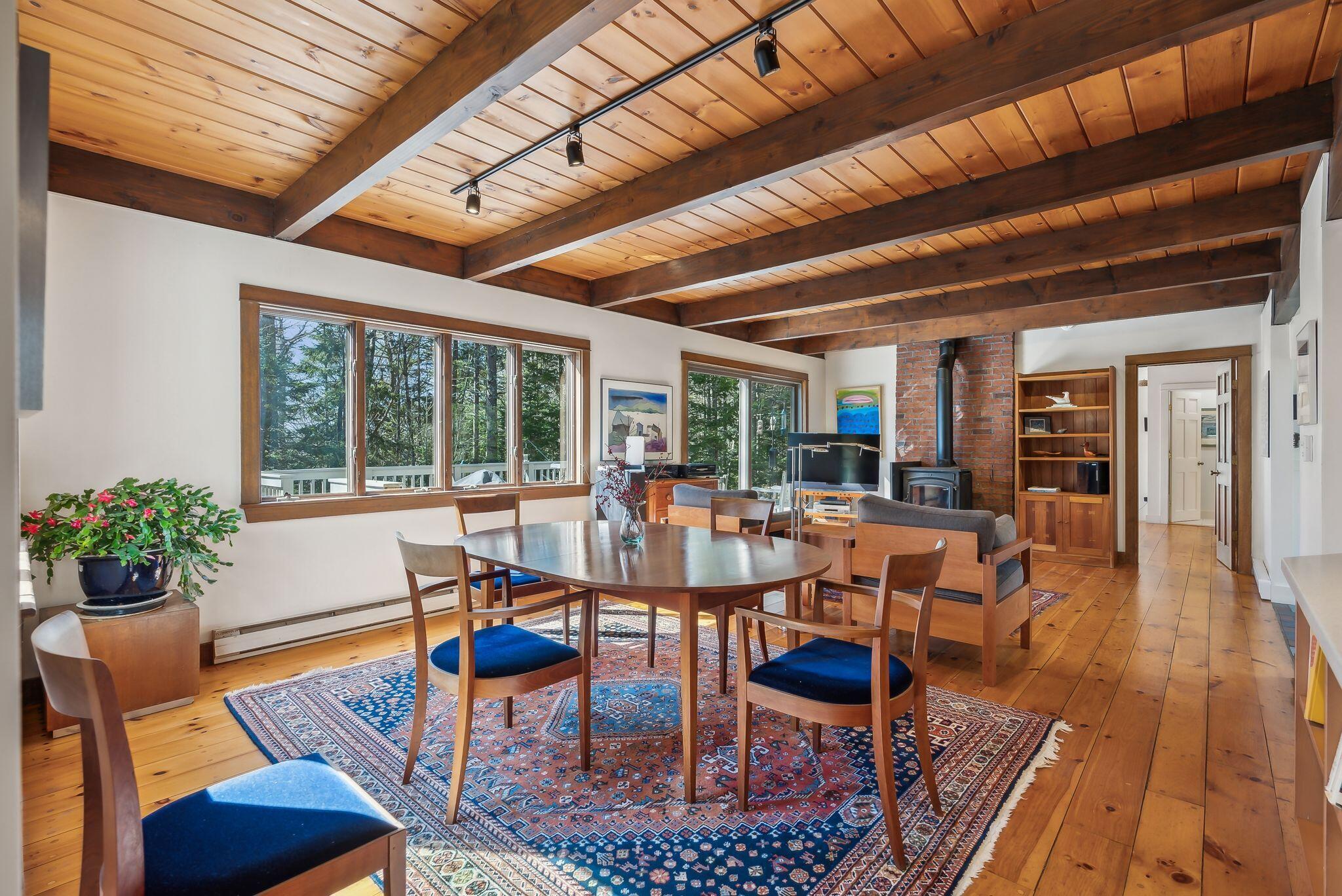 6 Scotch Pine Drive