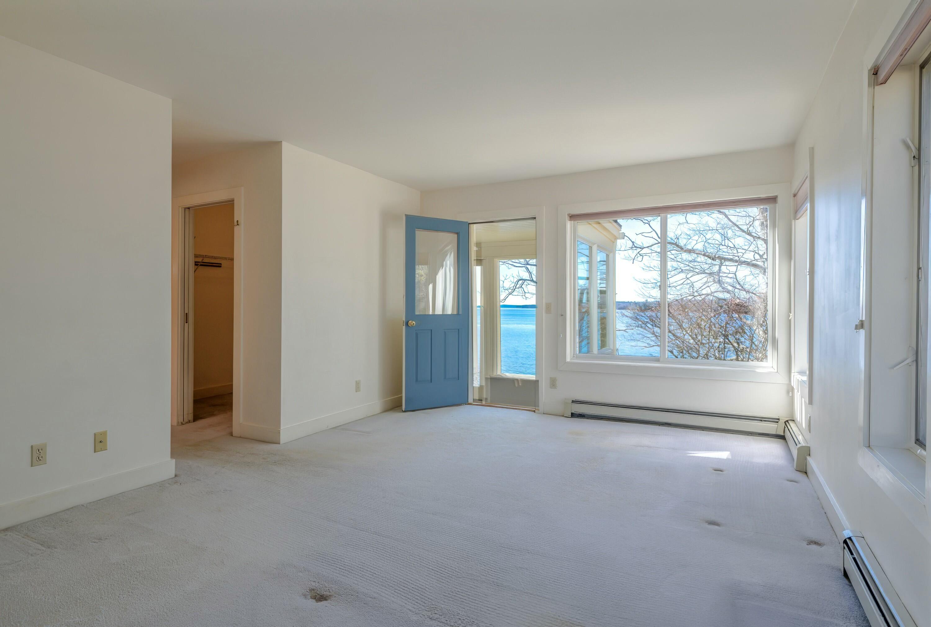 914 Surry Road