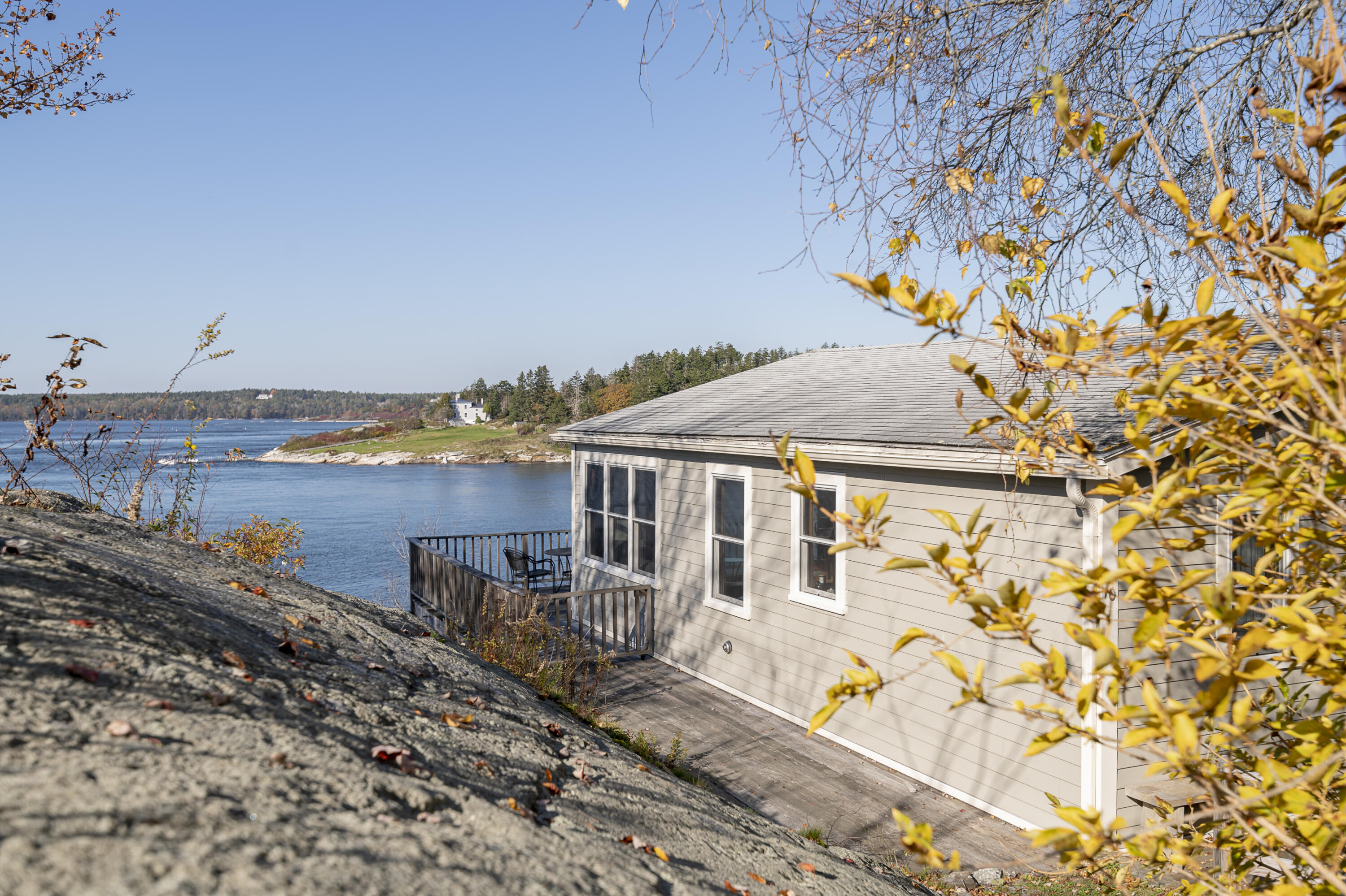 10 Ocean Avenue