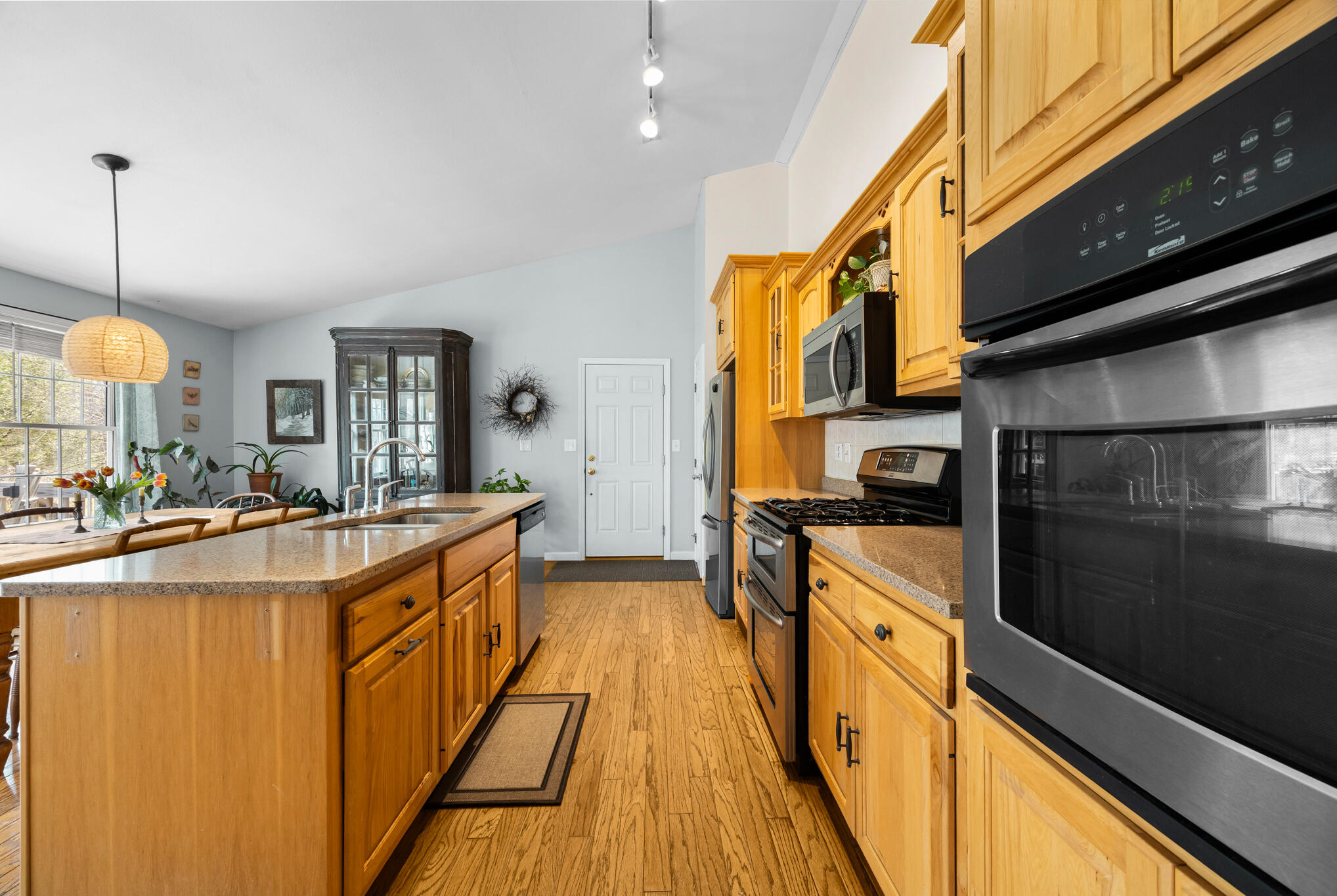 10 Rob Clark Street