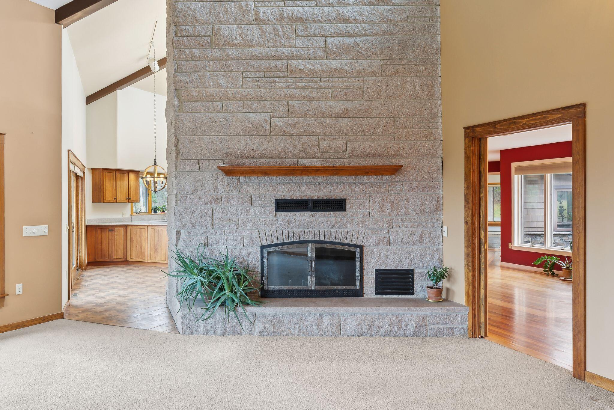 33 Hanscom Highway
