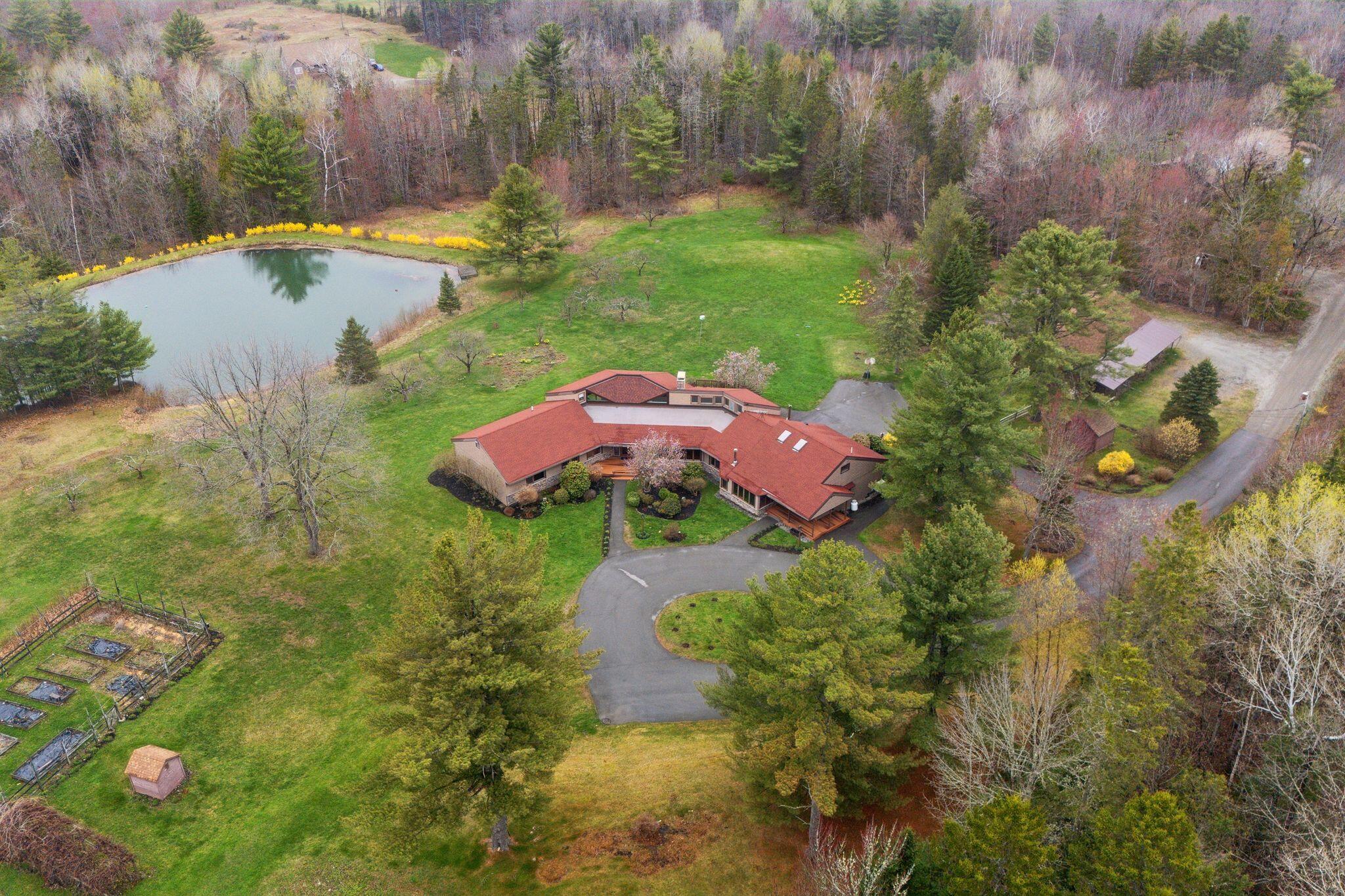 33 Hanscom Highway